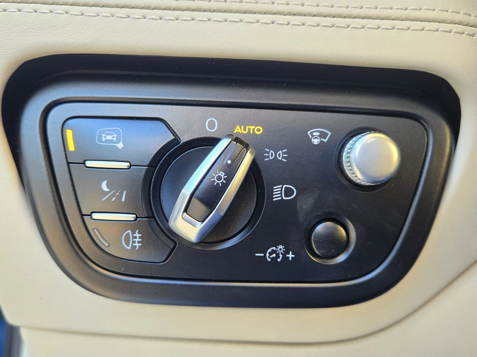 mph048_2989070558_a6a3b883227402555e643671bef9a1a4x_3257aebc4a