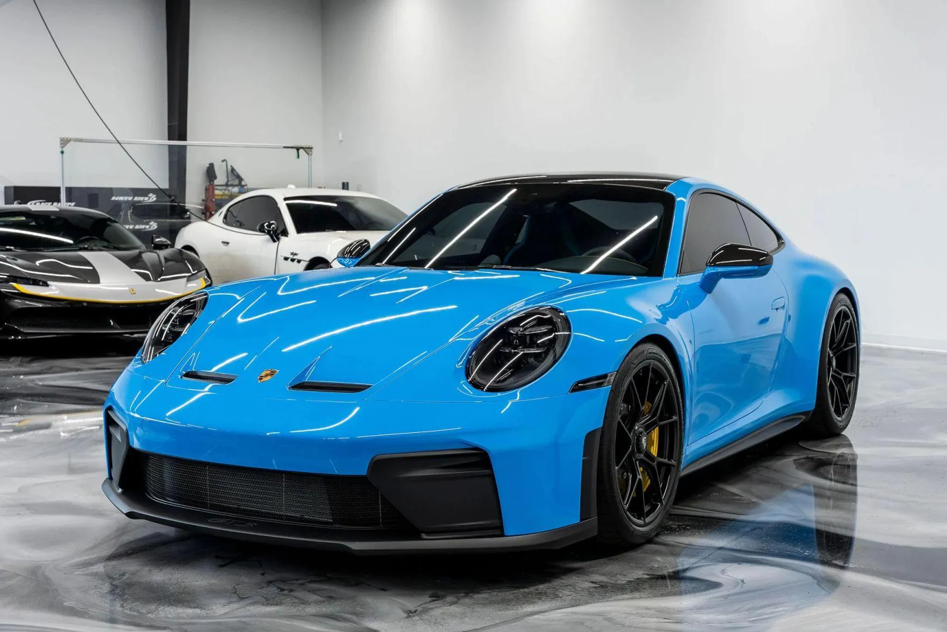 mph048_299060106_Used_2026_Porsche_911_GT_3_w_Touring_Pkg_Coupe_2_D_1789774046_20006fb19c