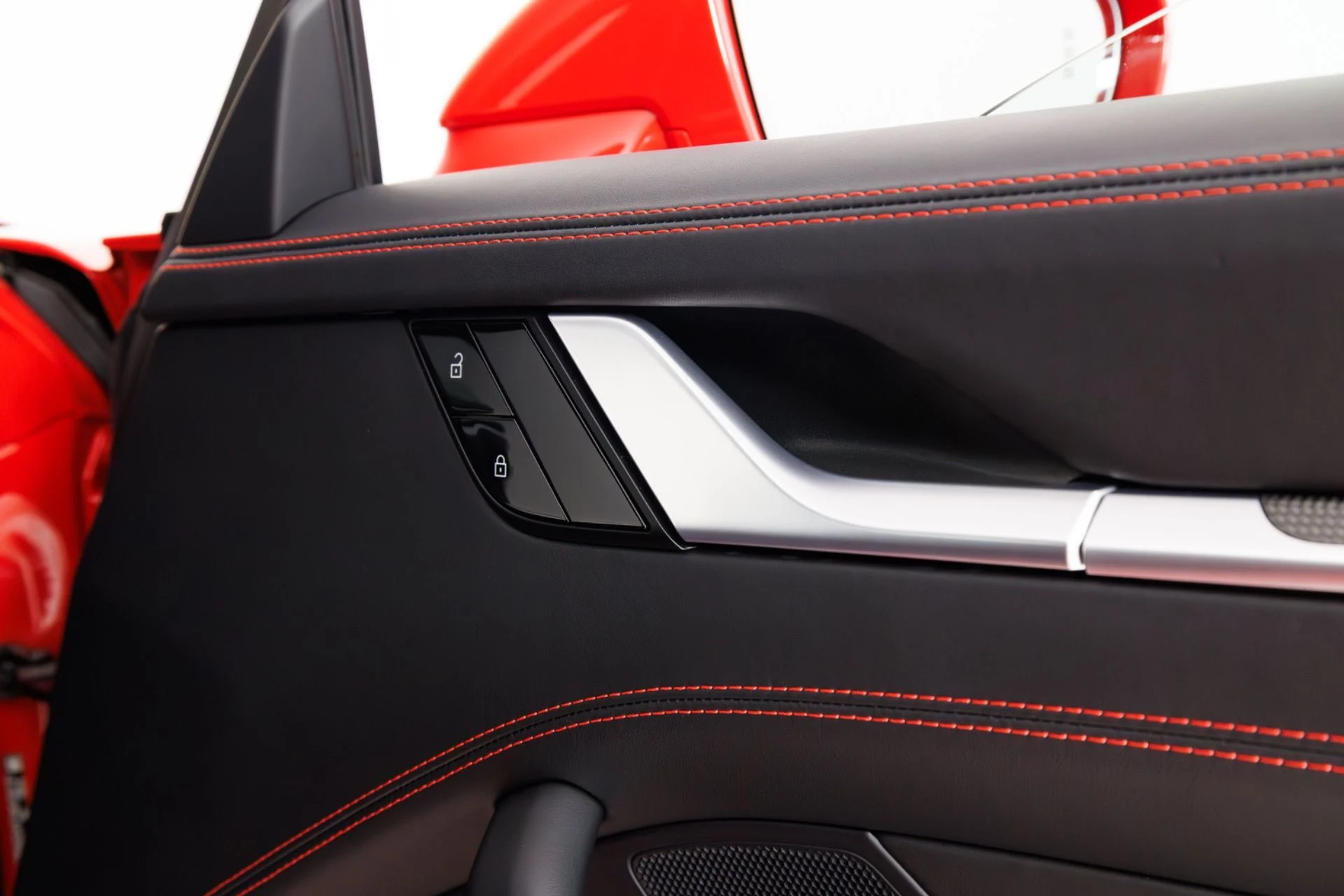 mph048_3036698184_Used_2021_Porsche_911_Turbo_S_1776203926_a265fa958a