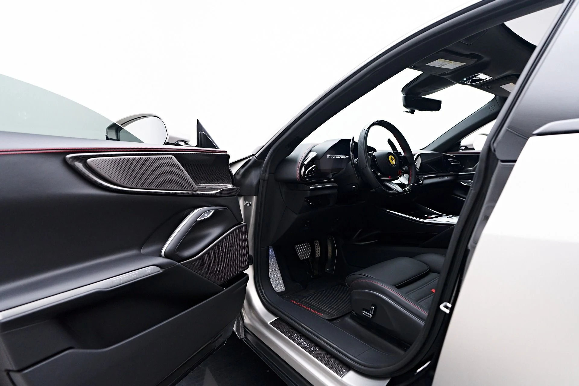 mph048_3037299494_Used_2024_Ferrari_Purosangue_Base_1757201180_a4afff5a85