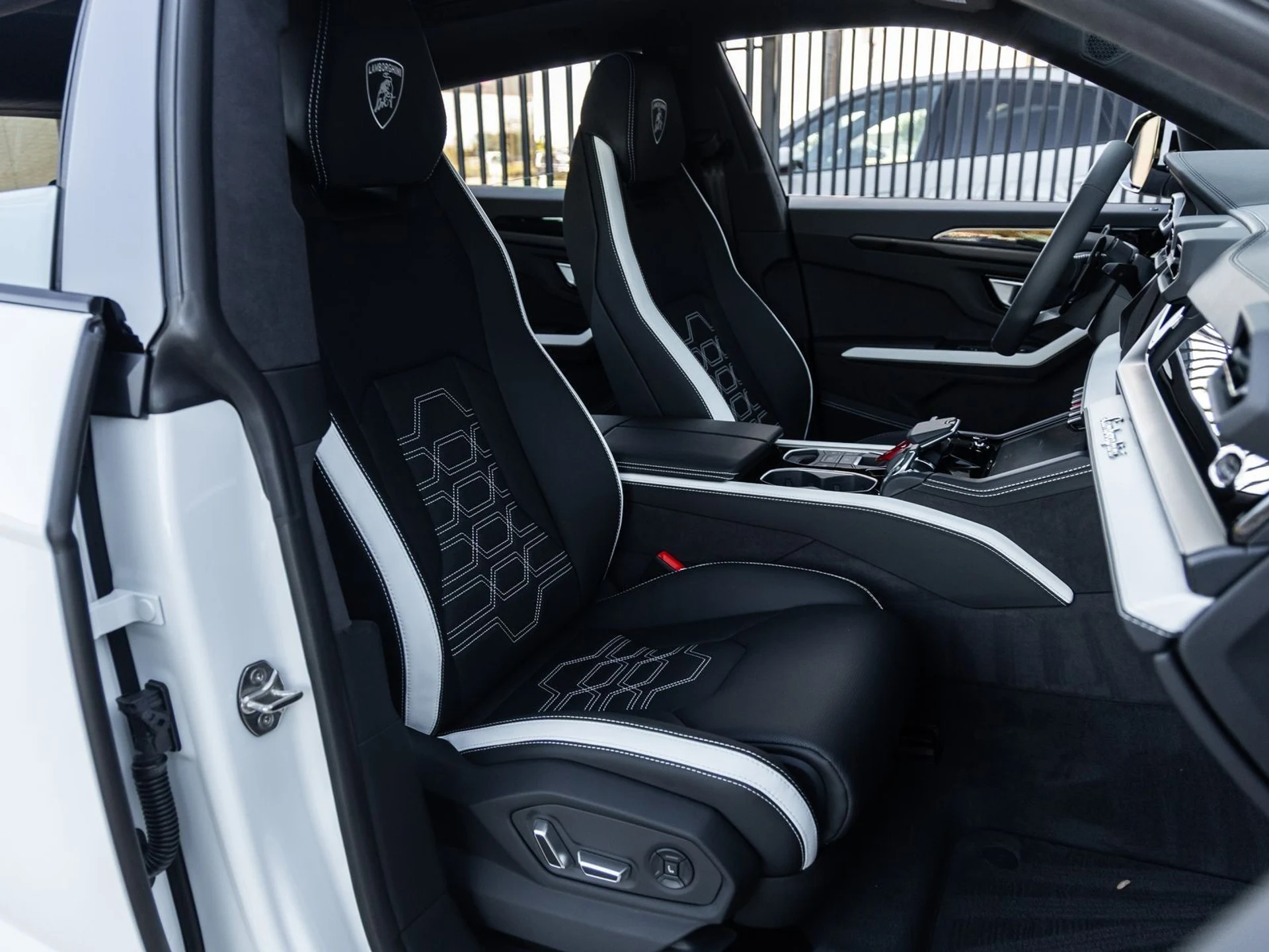 mph048_305305073_49_f9a7788acc