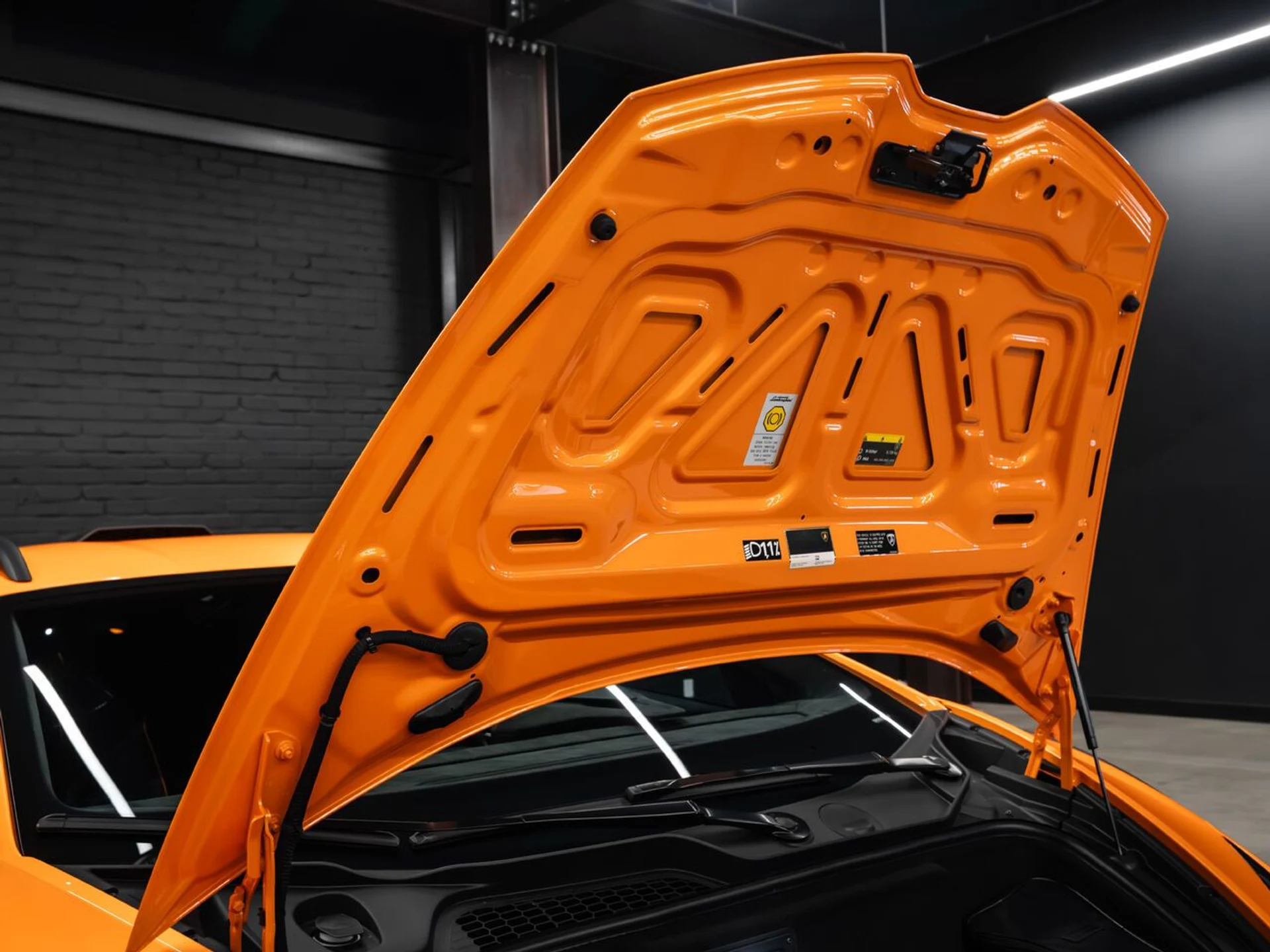 mph048_309856822_lamborghini_huracan_2023_ada89a50bb