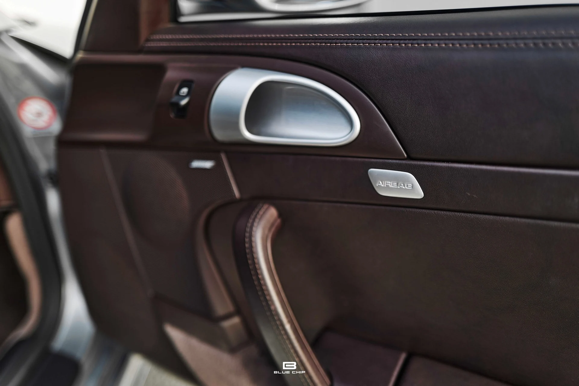 mph048_3109558482_699f2b3cd9d5a628950fe26e_L1170981_4058acb5c3