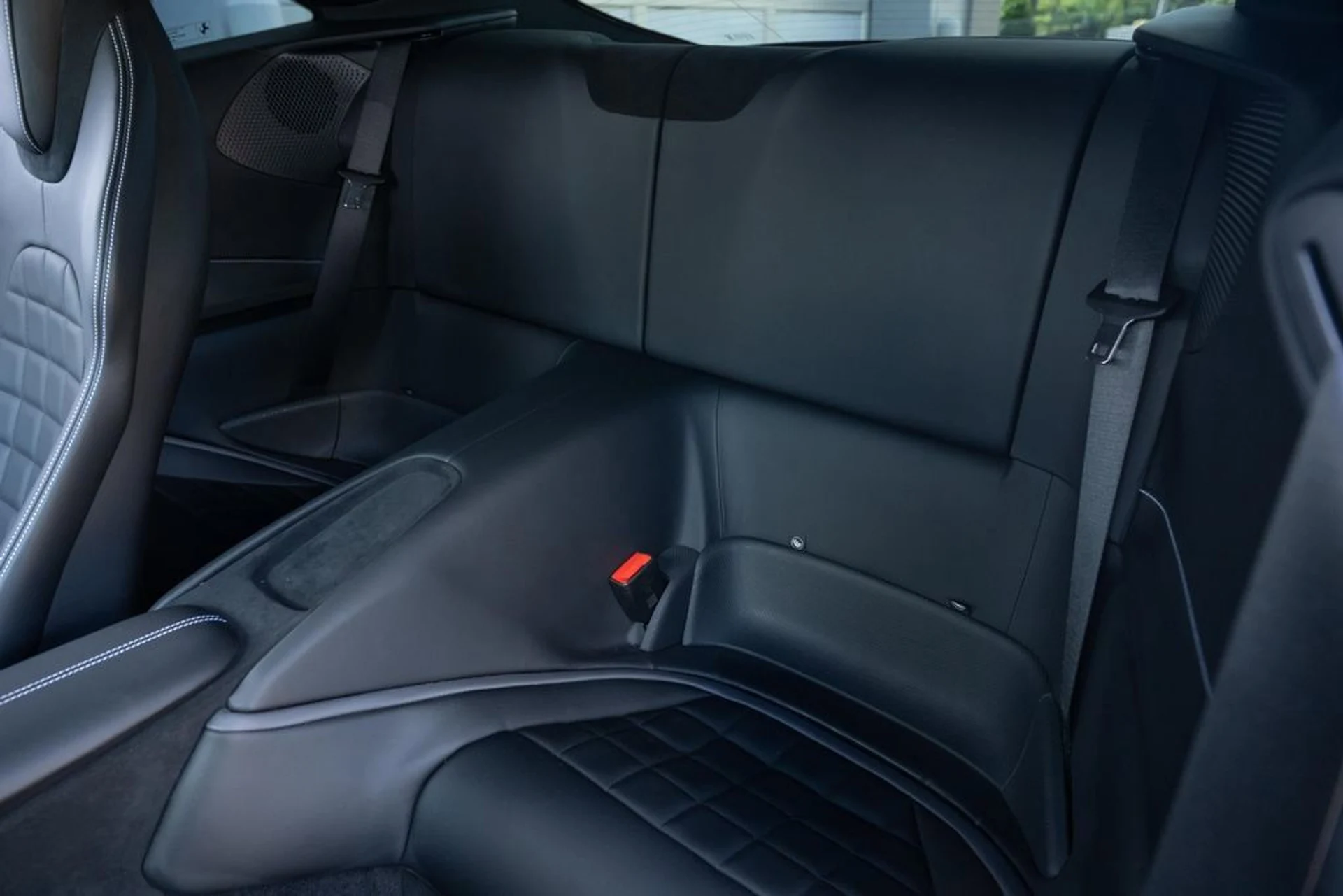 mph048_3114285921_dc3502cd2005486ab8caea095a2dfacb_3746ac3938