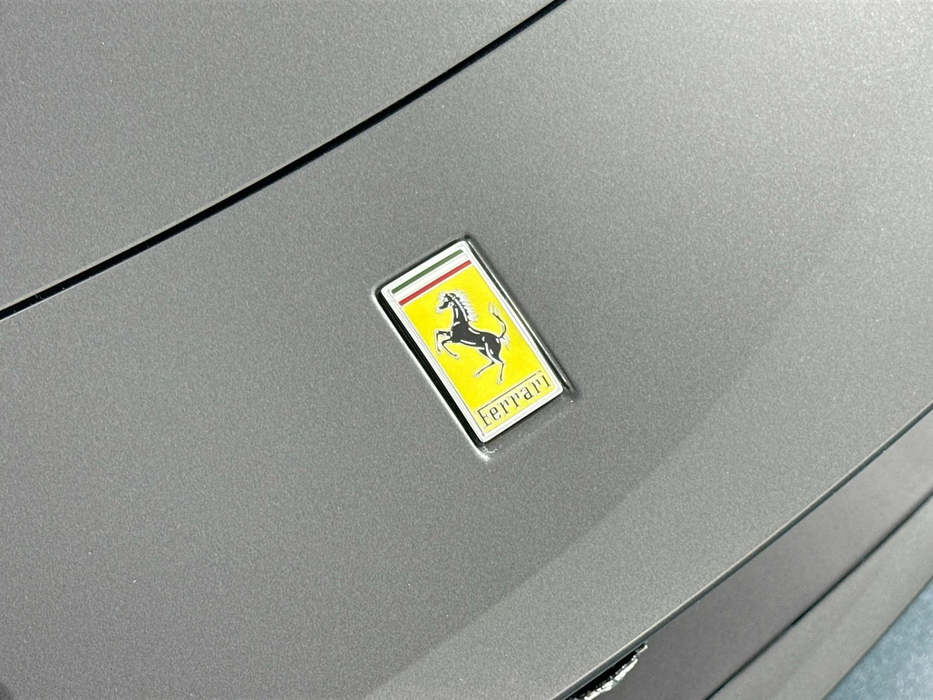 mph048_3121096048_Used_2025_Ferrari_Roma_Spider_1783621676_a3dcea417c