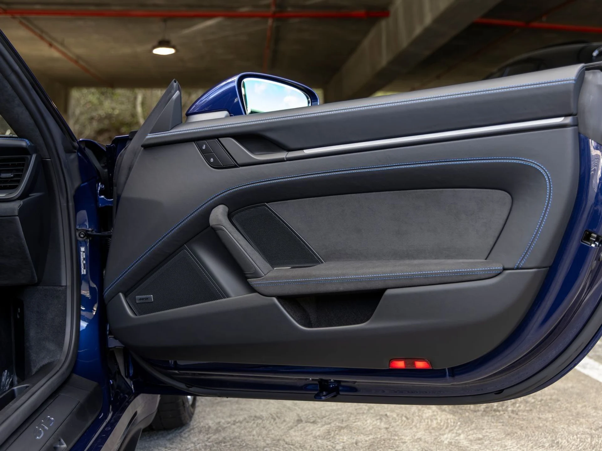 mph048_3140091675_49_3a9eb9969a