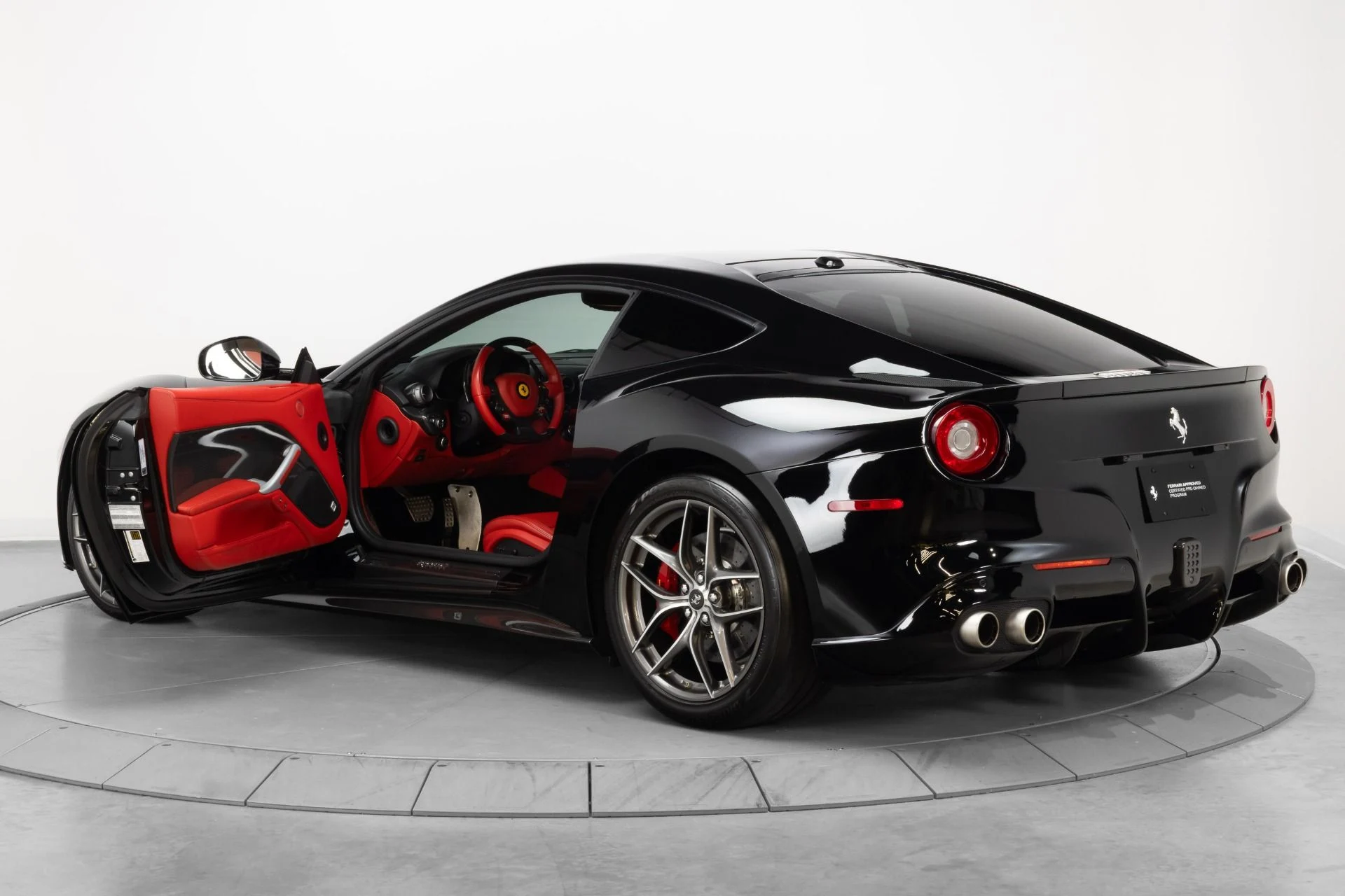 mph048_3142623014_Used_2014_Ferrari_F12berlinetta_1784559579_95b419bfbb
