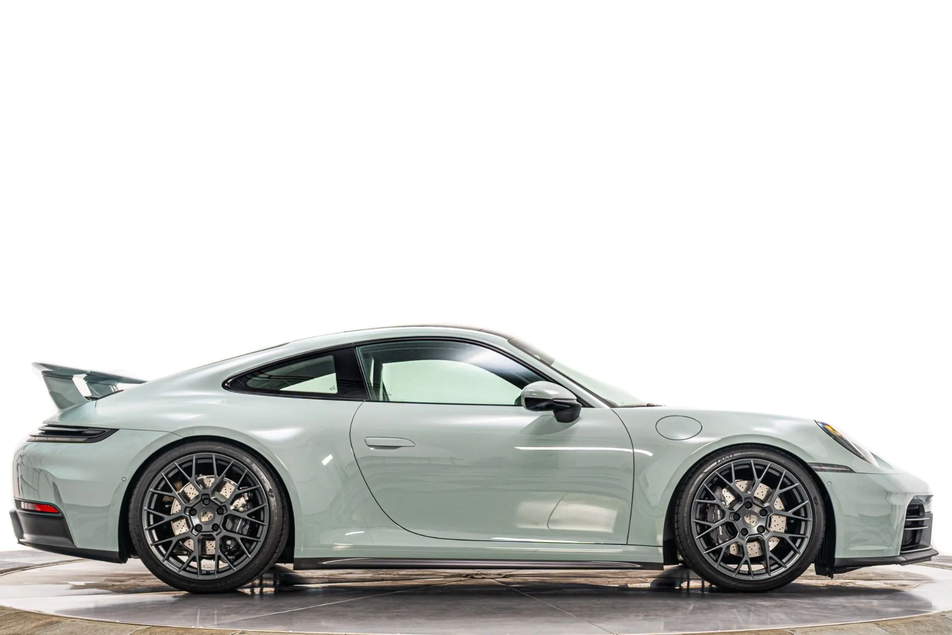 mph048_3162955140_Used_2025_Porsche_911_Carrera_Sport_Design_Package_Sport_Exhaust_Premium_Package_1763489634_c5e040e7d8