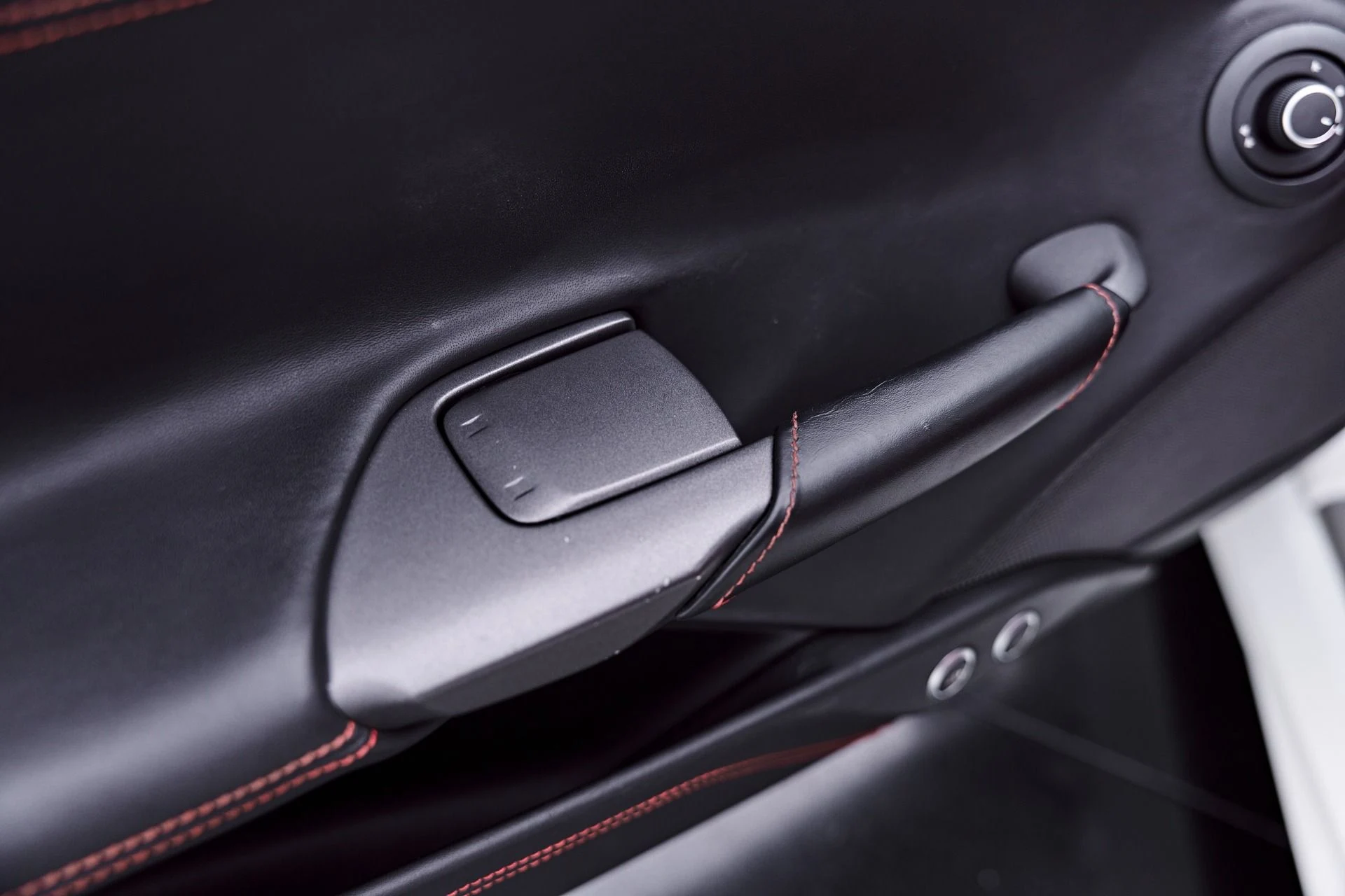 mph048_3168704162_Used_2018_Ferrari_488_GTB_Base_1782869741_8248a6580e
