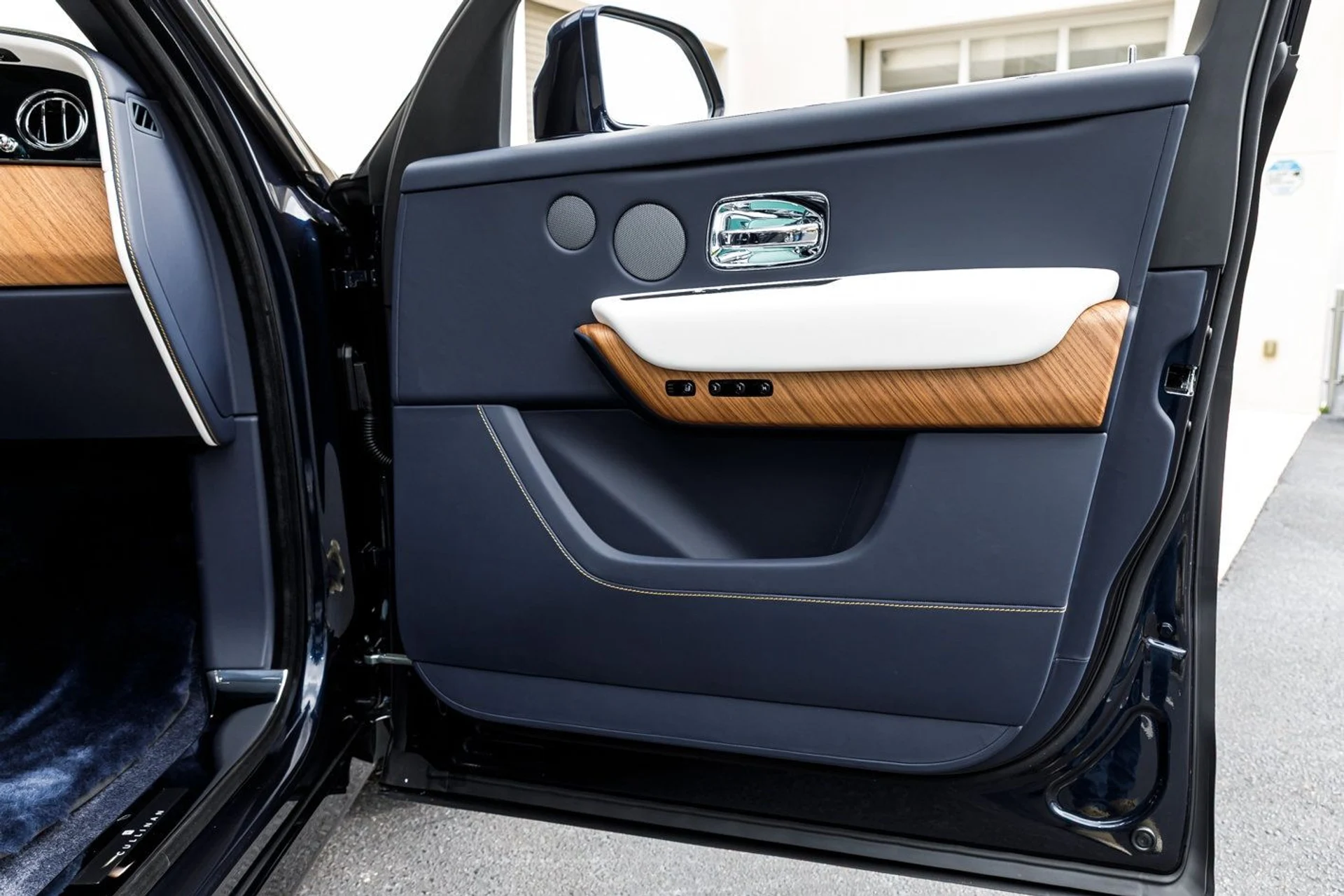 mph048_3176483986_cc069e444716ee0e54e889e47abdc276x_18552953a0