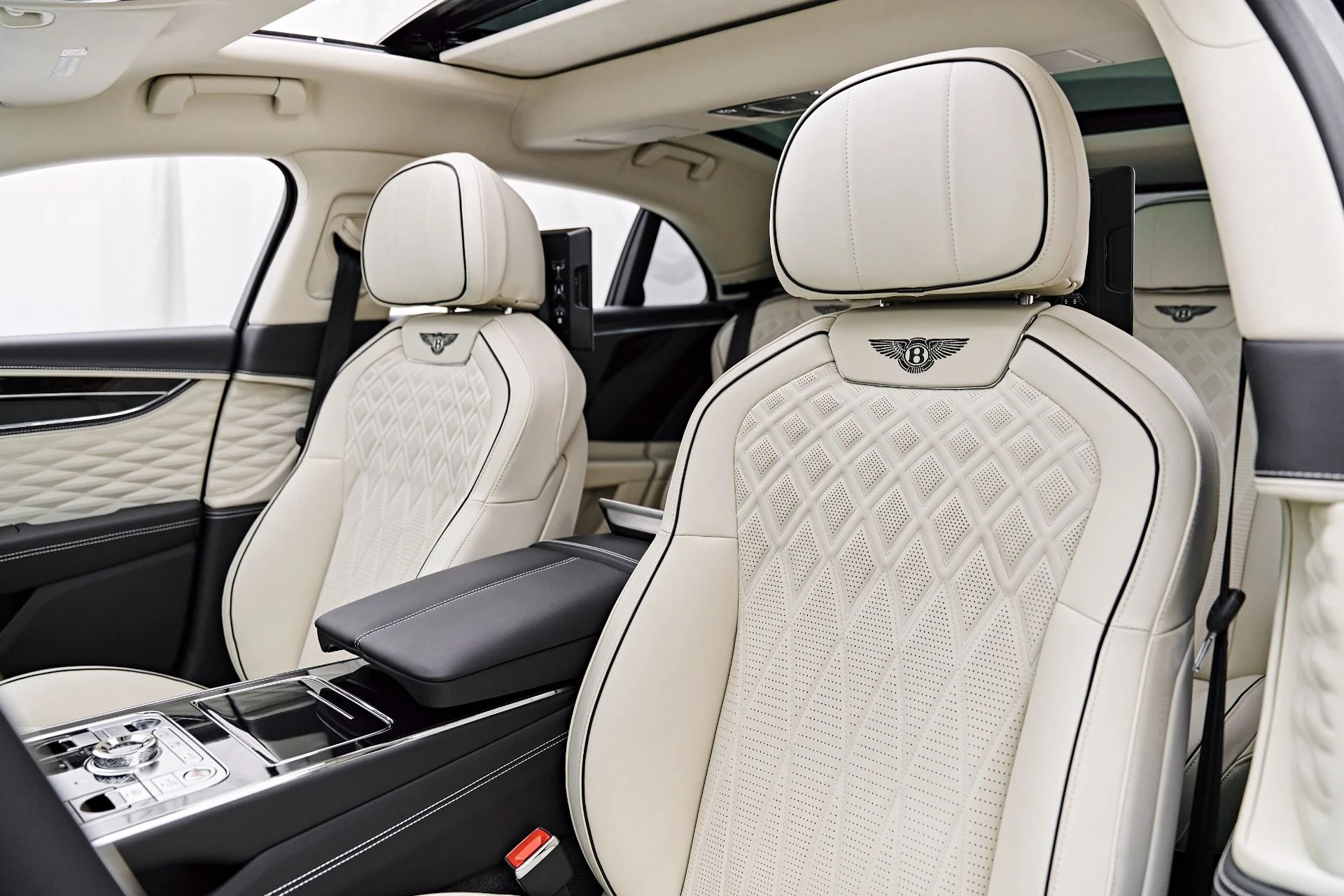 mph048_3178503911_Used_2022_Bentley_Flying_Spur_W12_1786226226_330c8d8cc4