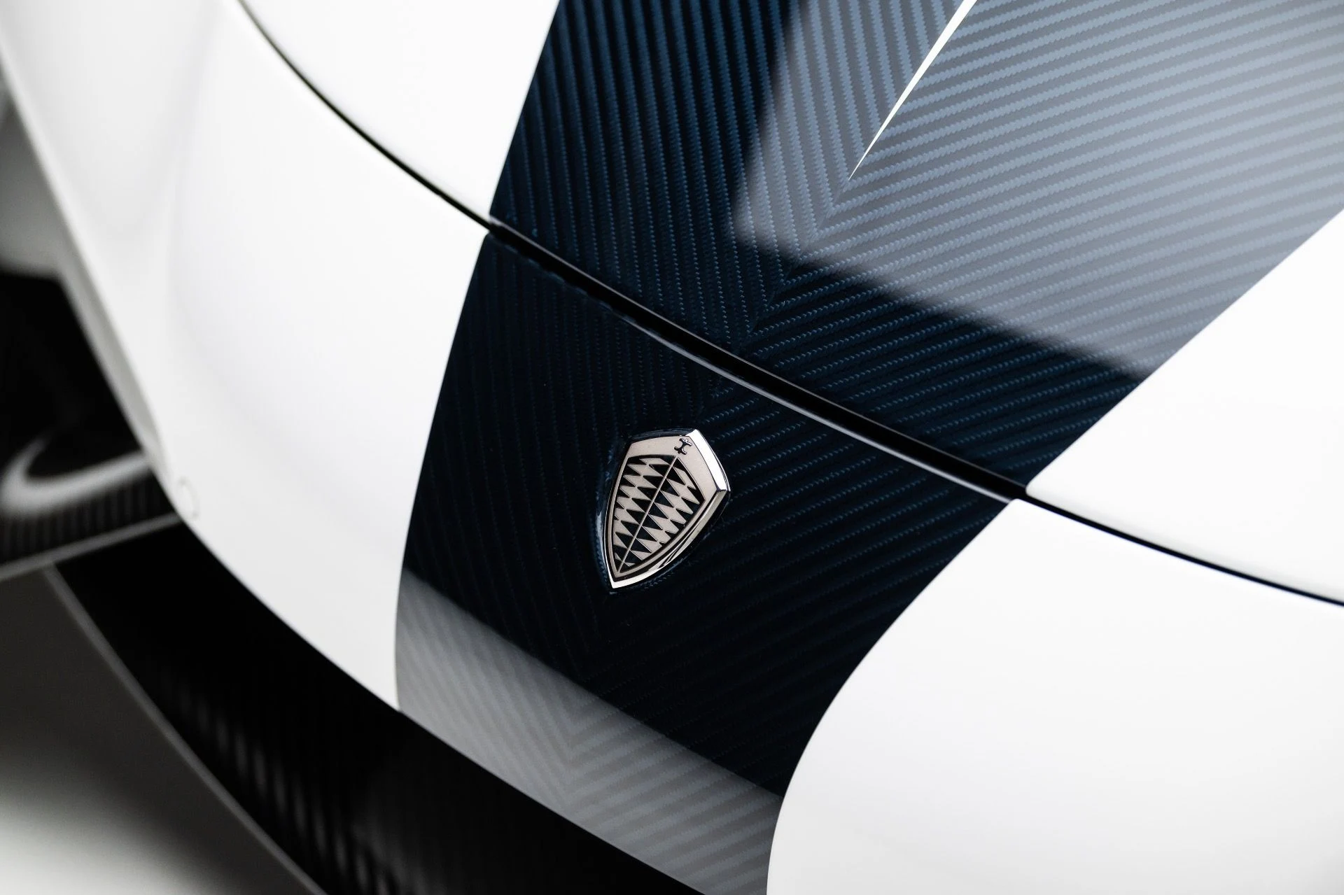 mph048_3182657756_13358_p49_l_1b044403b8