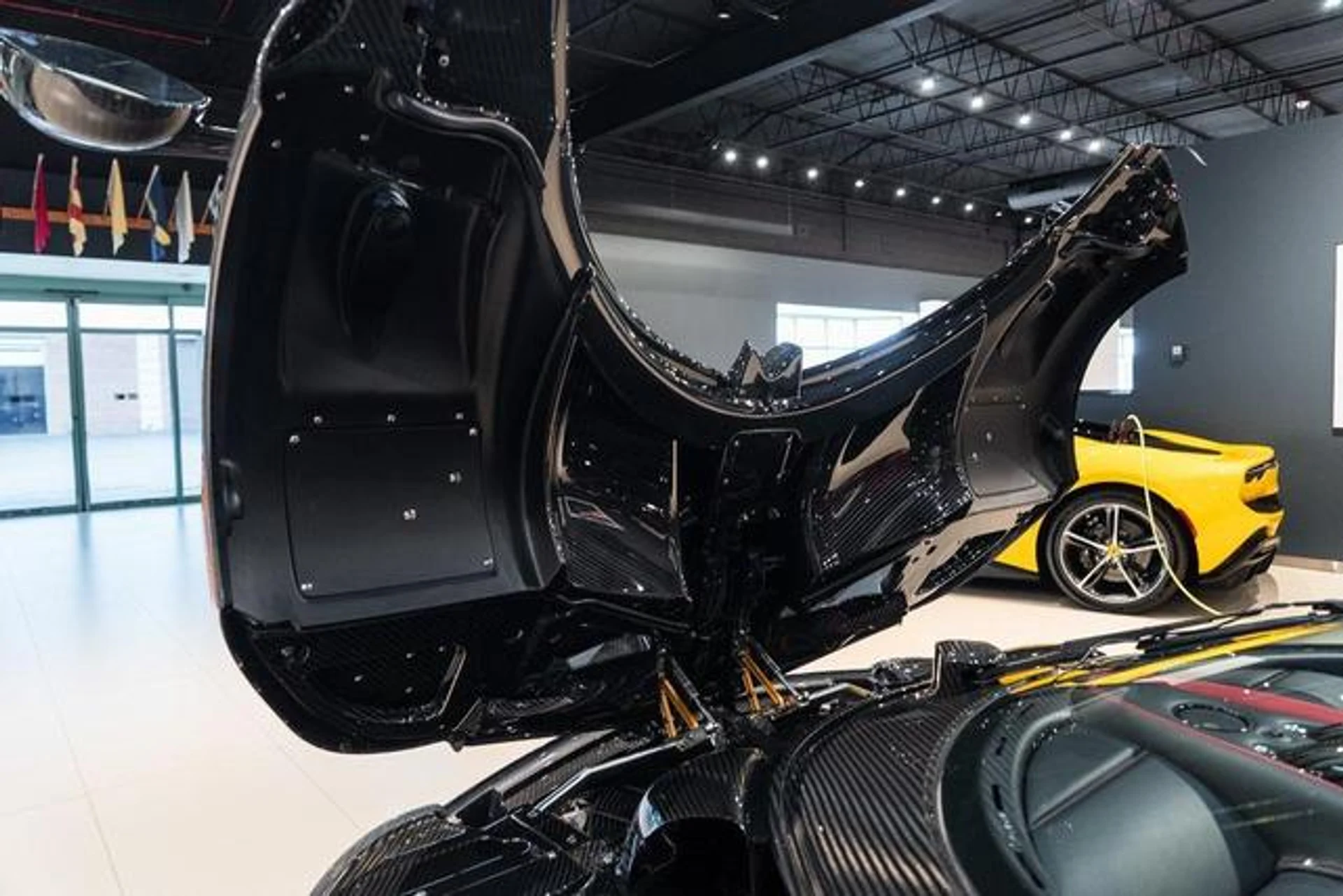 mph048_319729545_L_Gvlywd6_Qy8qi_Kwia_Dx_SY_Yc_VQ_5_Q_07914e159c