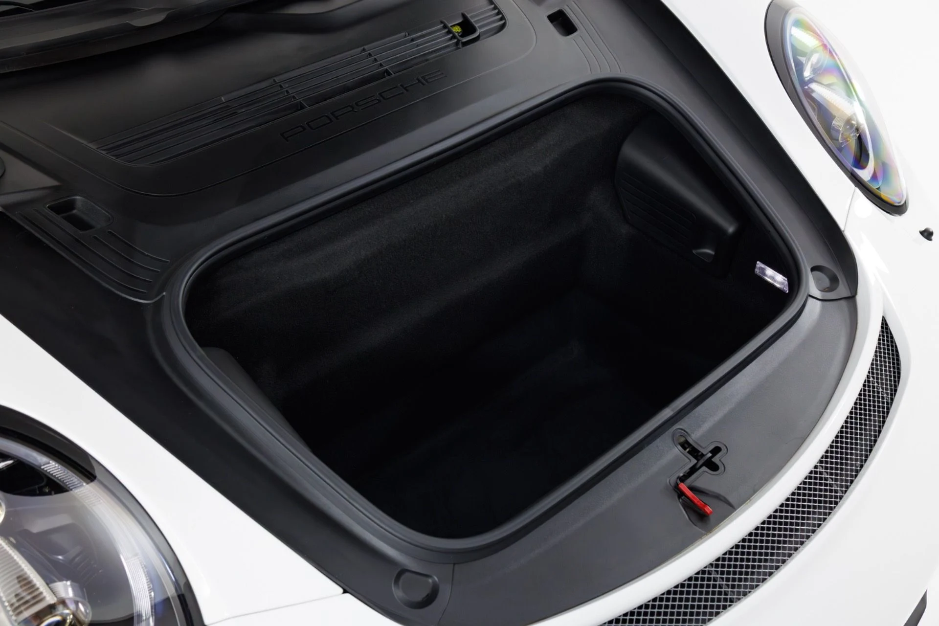 mph048_3204381316_Used_2019_Porsche_911_GT_3_RS_1774651736_7f98e1cf0a