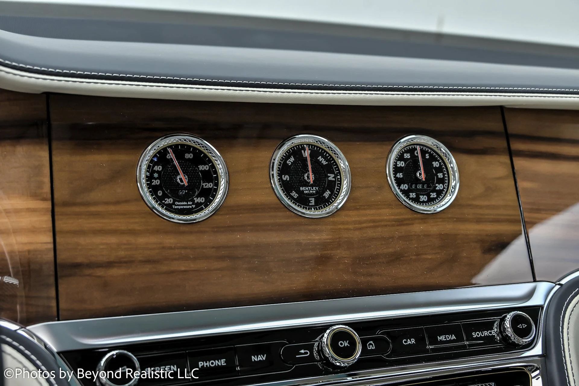 mph048_3212832209_Used_2022_Bentley_Flying_Spur_W12_1761810956_9eba2e9e38