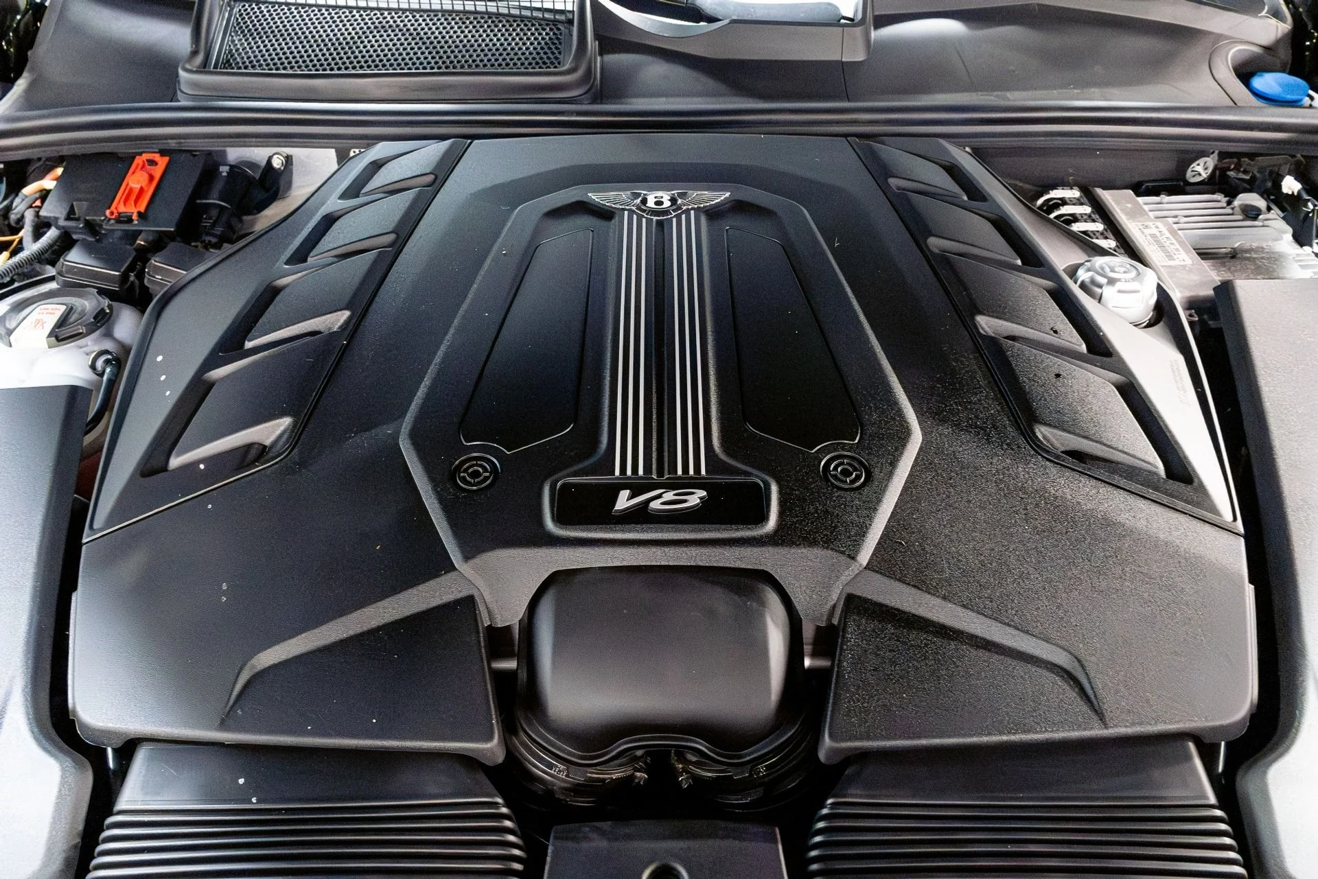 mph048_3221661226_Used_2021_Bentley_Bentayga_V8_First_Edition_1776782316_9132b0a38a