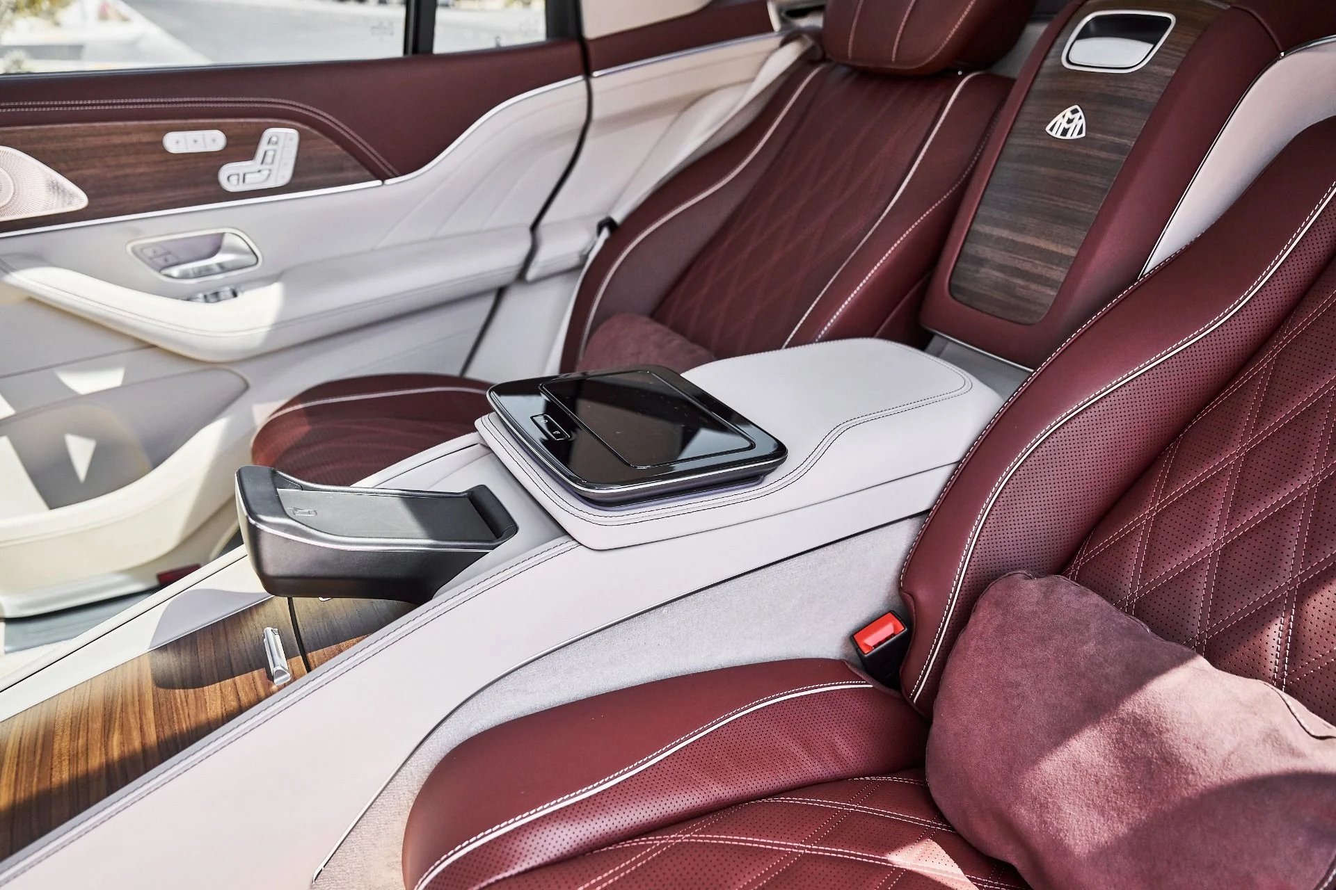 mph048_3244767628_Used_2026_Mercedes_Benz_GLS_Maybach_GLS_600_1776732819_b970fcfc79