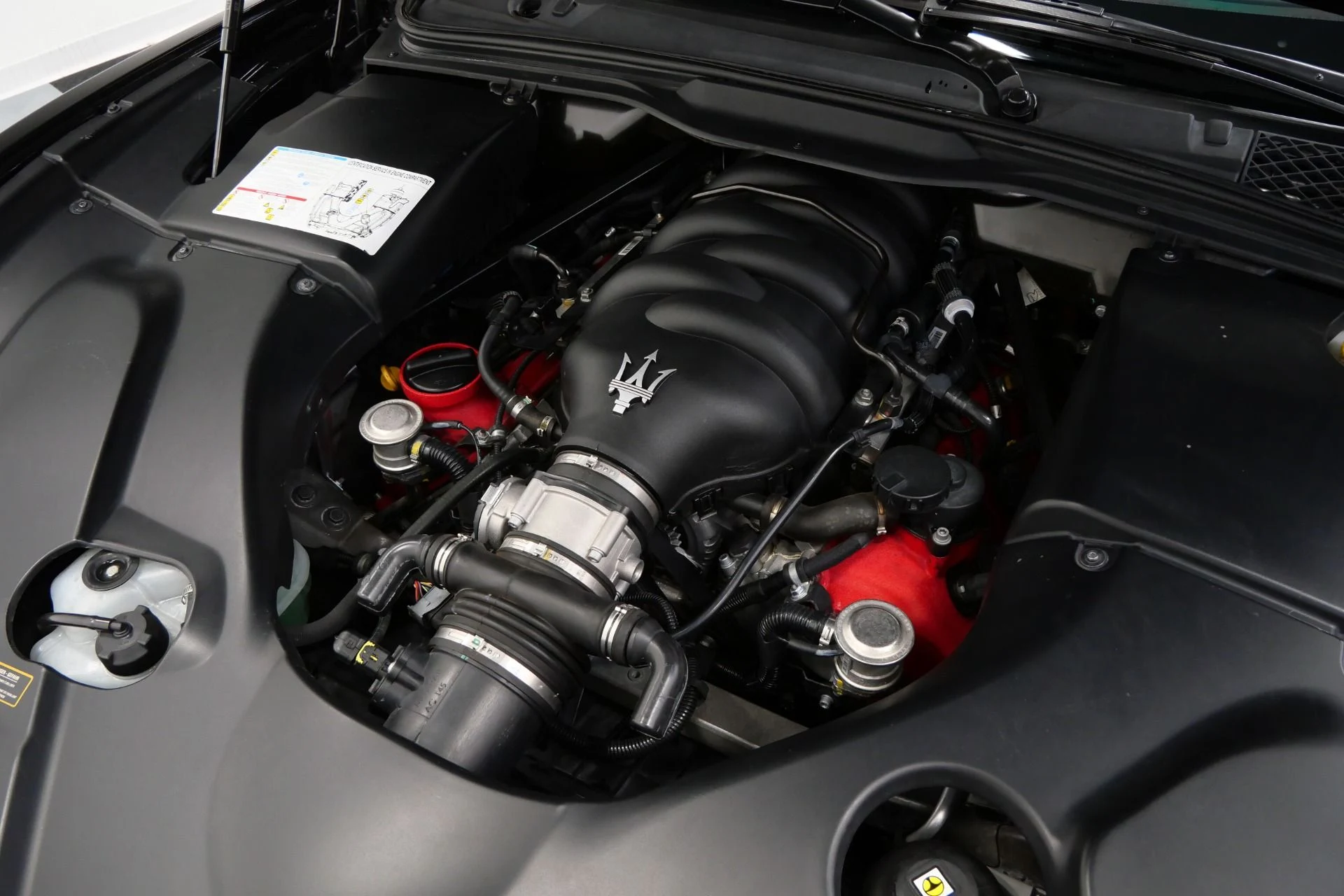 mph048_3270315833_Used_2013_Maserati_Gran_Turismo_Convertible_MC_Carbon_Fiber_Interior_Trim_Great_Sound_1773764089_e5786899b3