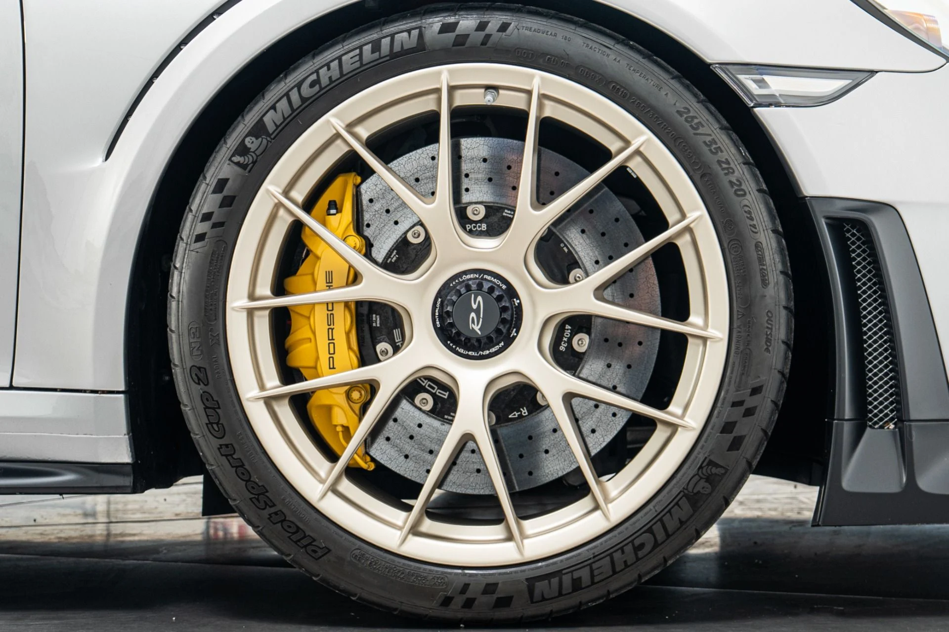mph048_3285688258_Used_2018_Porsche_911_GT_2_RS_Weissach_Package_Magnesium_Wheels_1780694267_78ef054d69