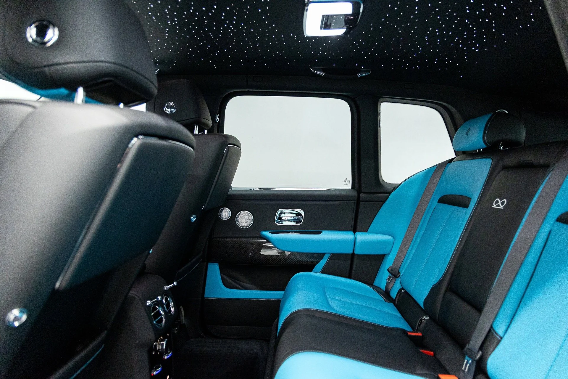 mph048_3303941962_44f825d8146a273c91c777e72100723ax_c5c1844144