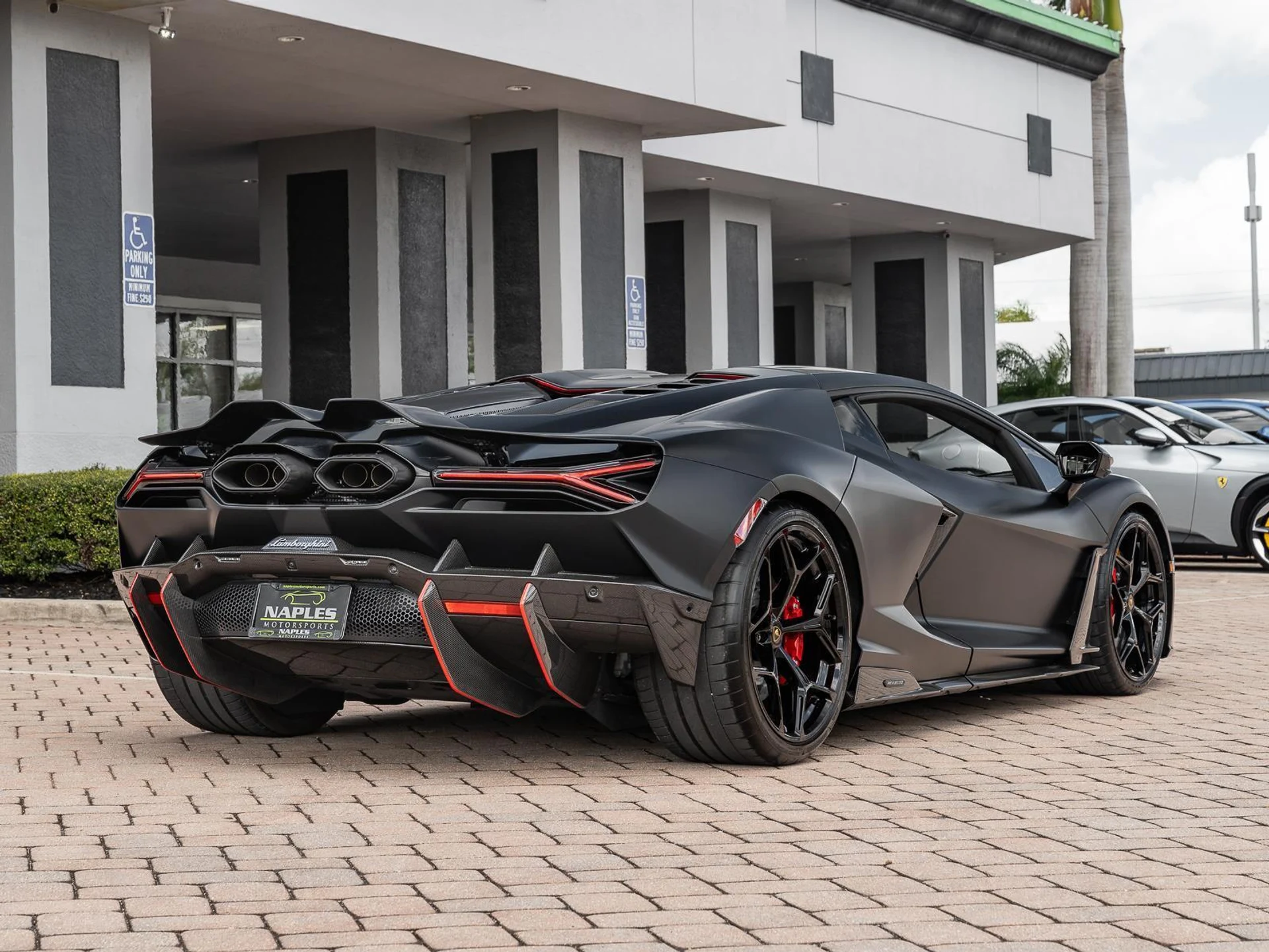 mph048_3306833071_Used_2024_Lamborghini_Revuelto_Coupe_1772801276_5a0a3283a0