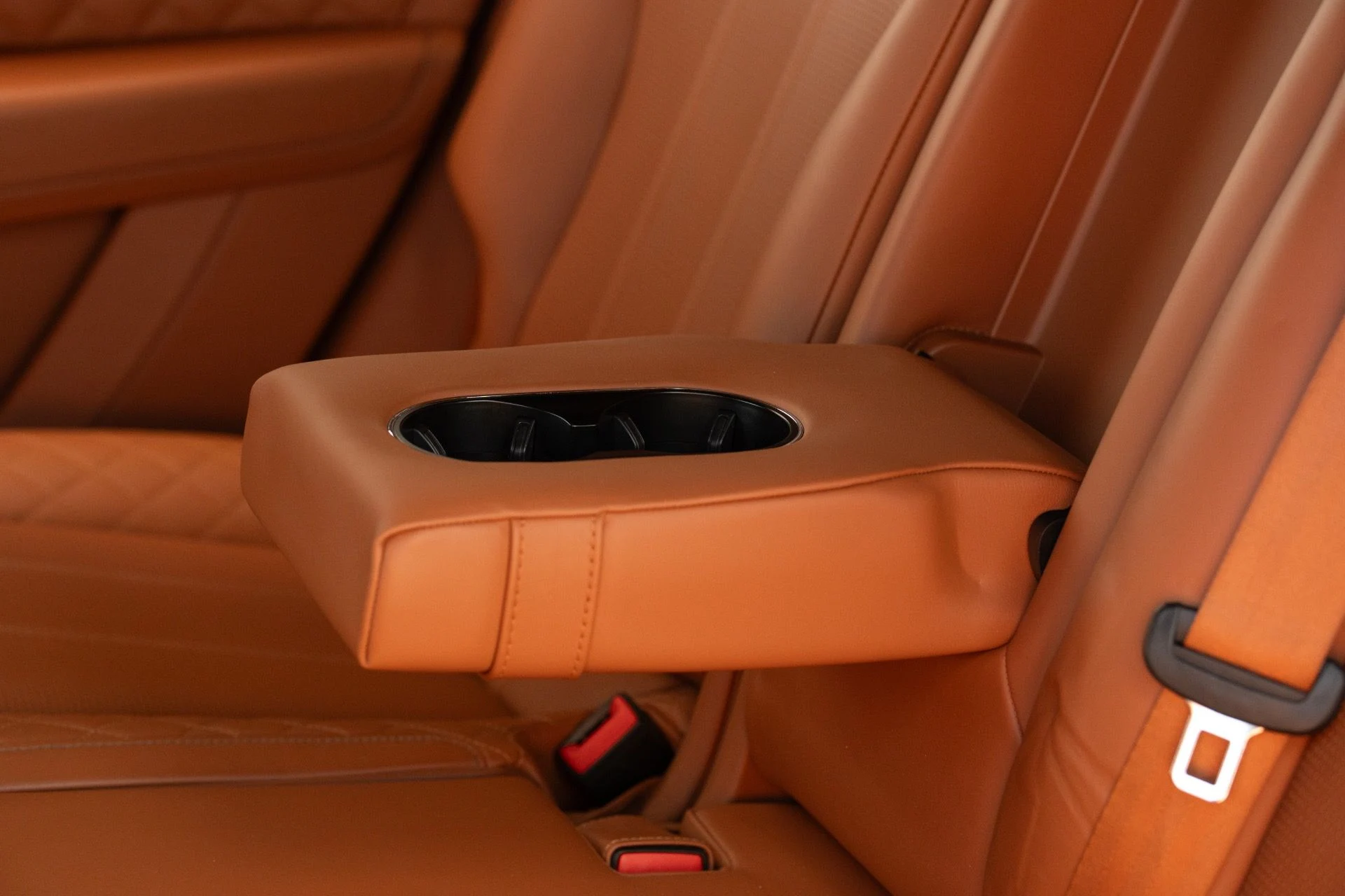 mph048_3318211890_Used_2017_Bentley_Bentayga_W12_First_Edition_1762986986_694332092a