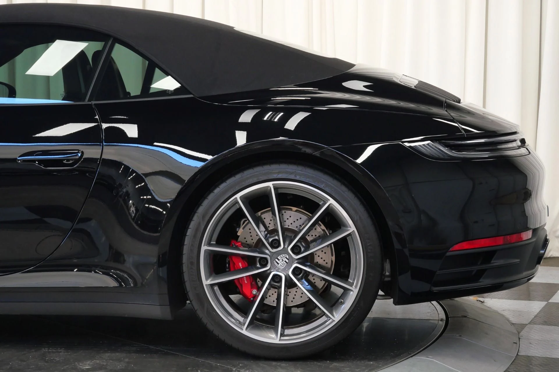 mph048_3355210788_Used_2024_Porsche_911_Carrera_S_Cabriolet_Sport_Exhaust_Carrera_Classic_Wheels_Bose_Audio_1764086379_5340f91437