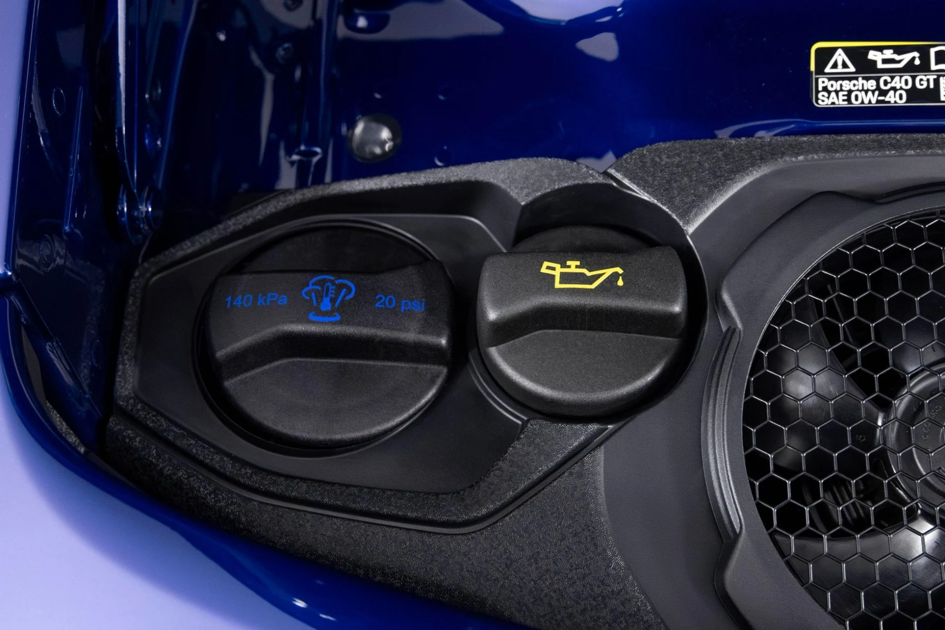 mph048_3357878184_Used_2022_Porsche_911_GT_3_Touring_1764706407_f30d41eb9d