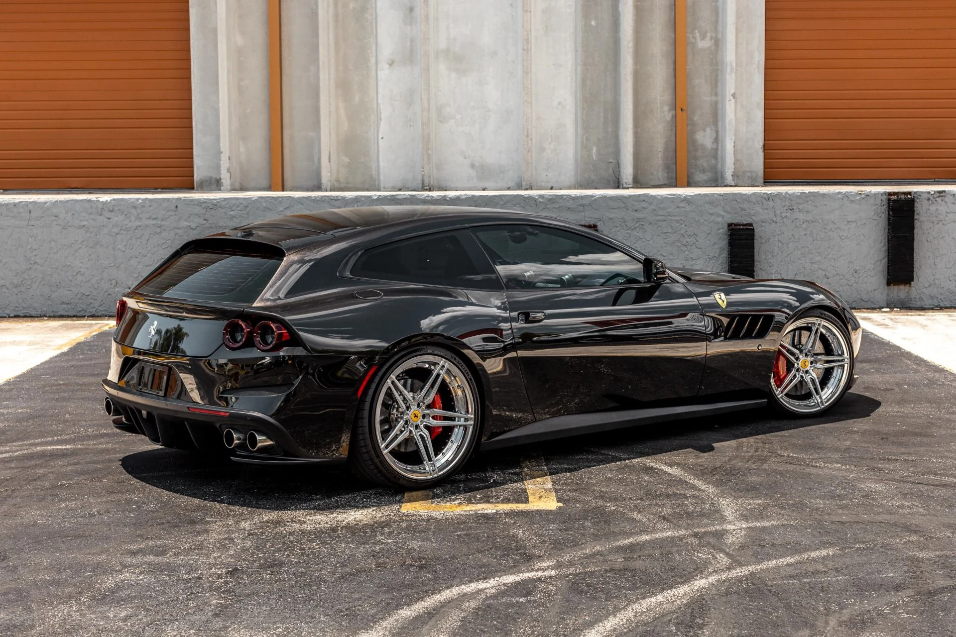 mph048_3374010949_Used_2018_Ferrari_GTC_4_Lusso_T_with_Novitec_Springs_DME_Tune_Velos_Wheels_IPE_Exhaust_Passenger_Disp_1654867168_ab7b339084