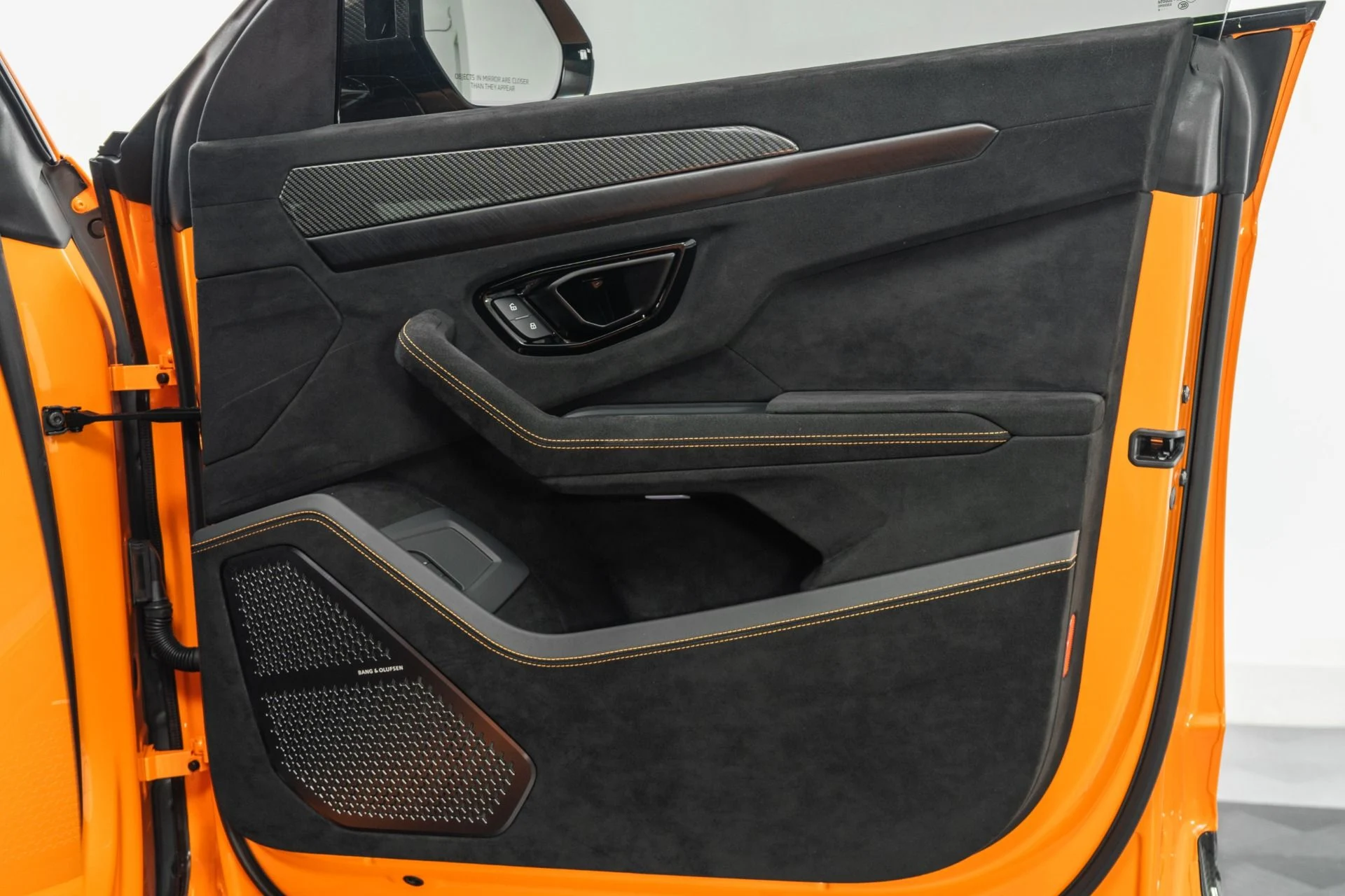 mph048_3376445528_Used_2024_Lamborghini_Urus_Performante_1779475320_76e206daf5