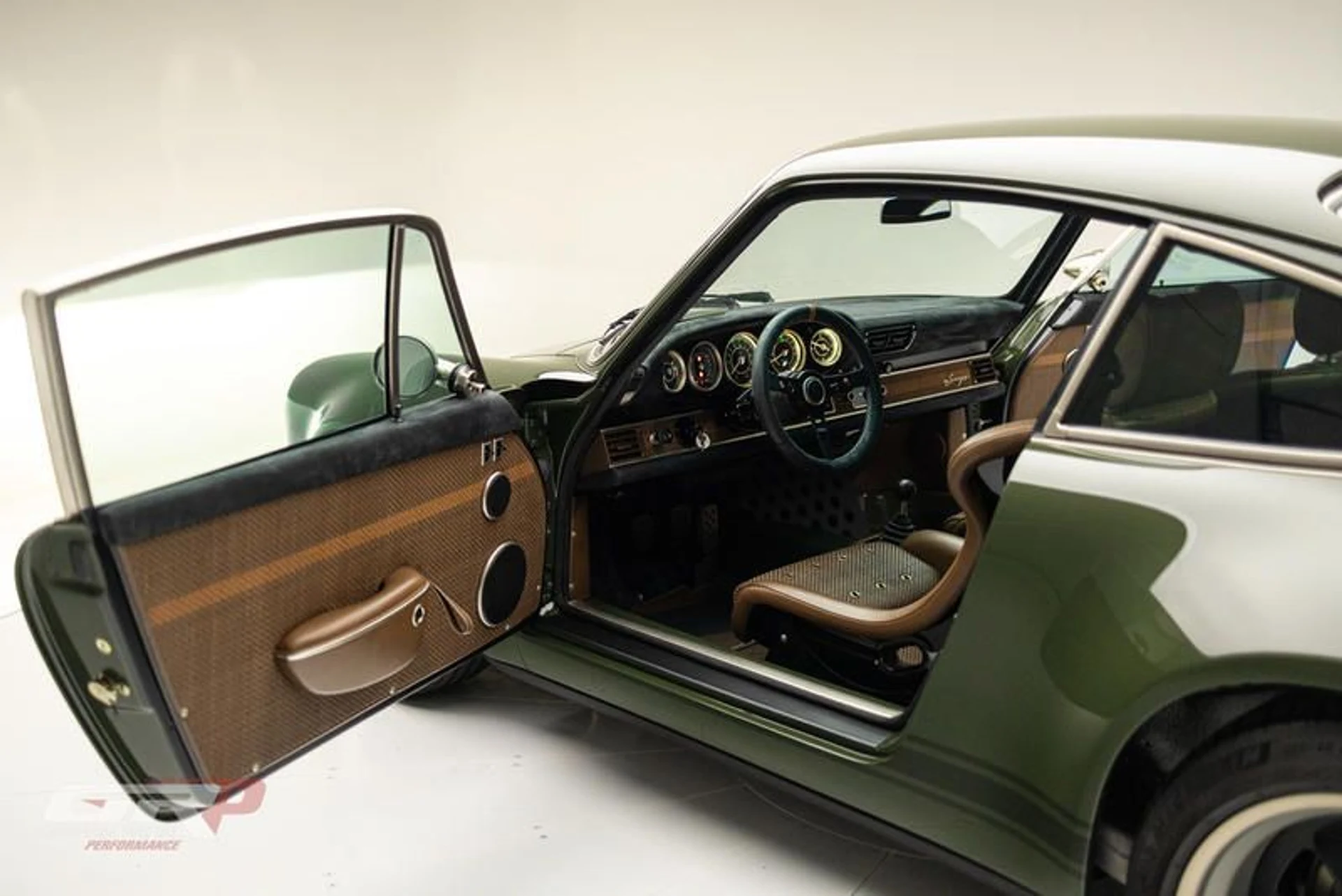 mph048_3378529595_B629_C4_B6_7_A66_4494_9408_9_F2_E6_C28_E1_BE_261b58bf3d