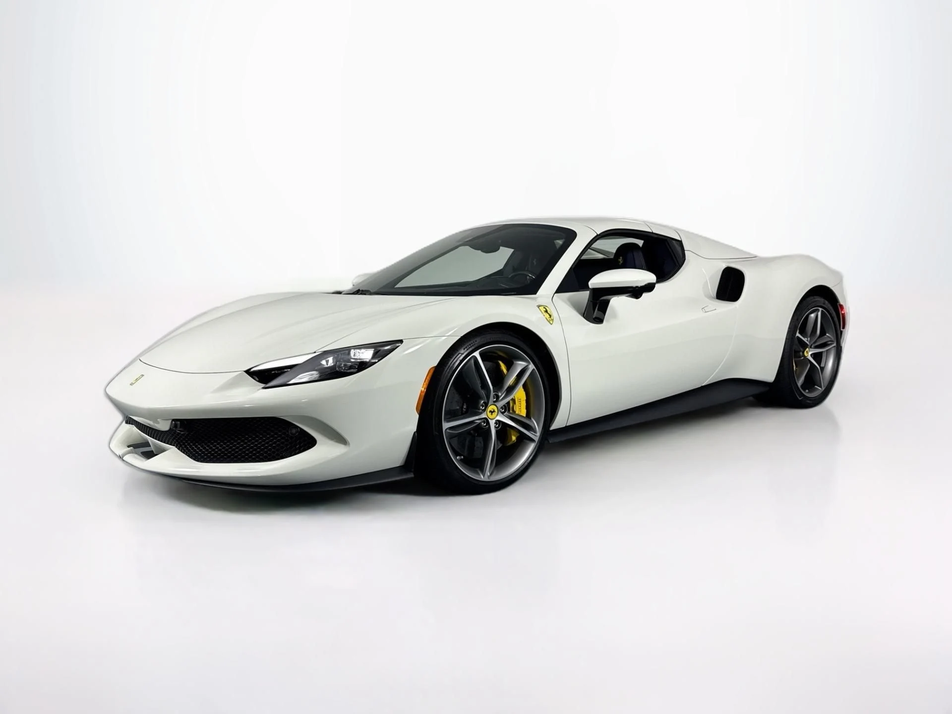mph048_3409682068_Used_2025_Ferrari_296_GTS_1786124848_9cc3fdacf2