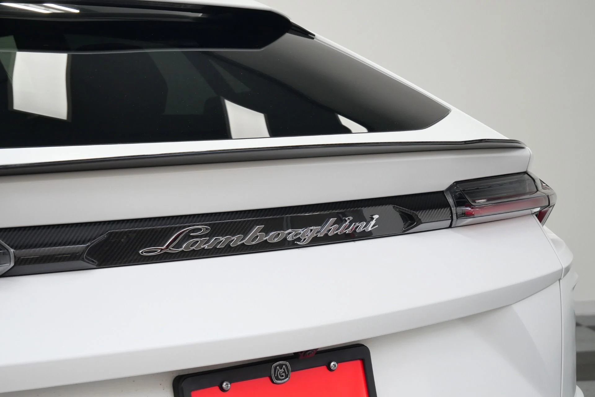 mph048_341609626_Used_2021_Lamborghini_Urus_Carbon_Fiber_Packs_Inside_and_Out_23_Inch_Wheels_1775930480_b8cf1646e8