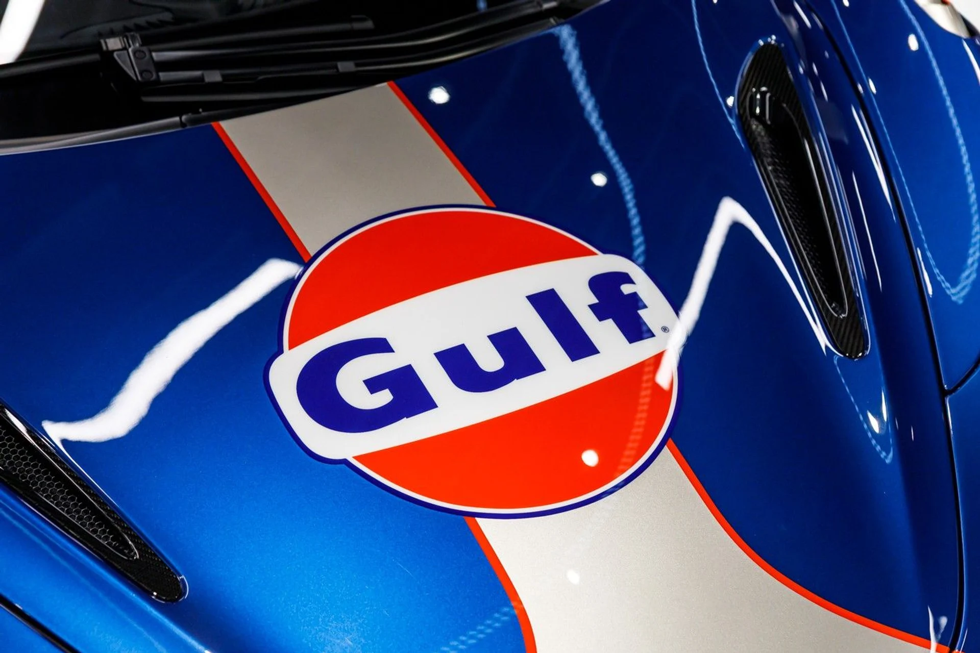 mph048_3424712954_430_p49_l_26ab159884