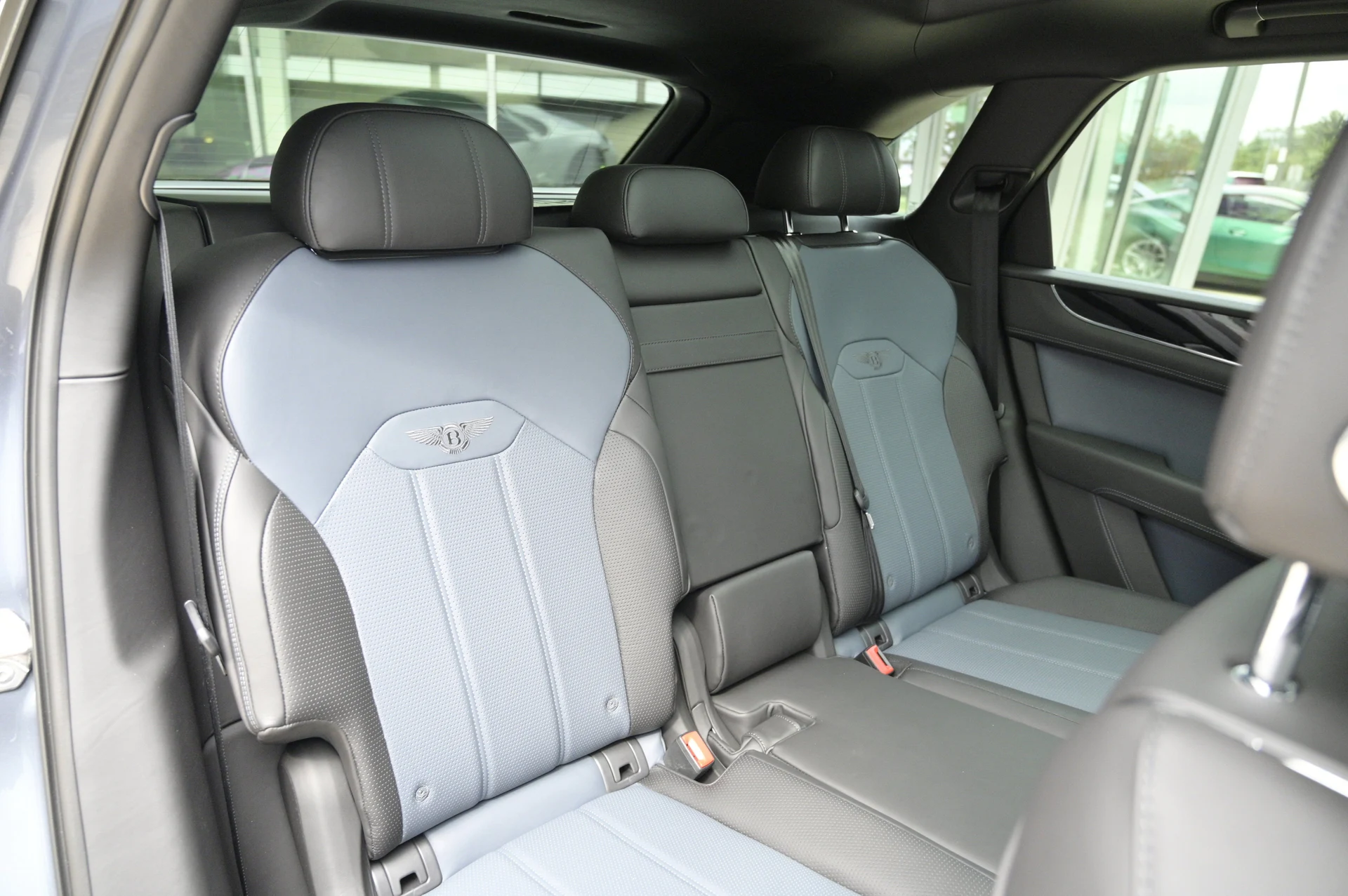 mph048_3476850095_ba1d624efb604860af3dc7f193047b8b_d43a720029