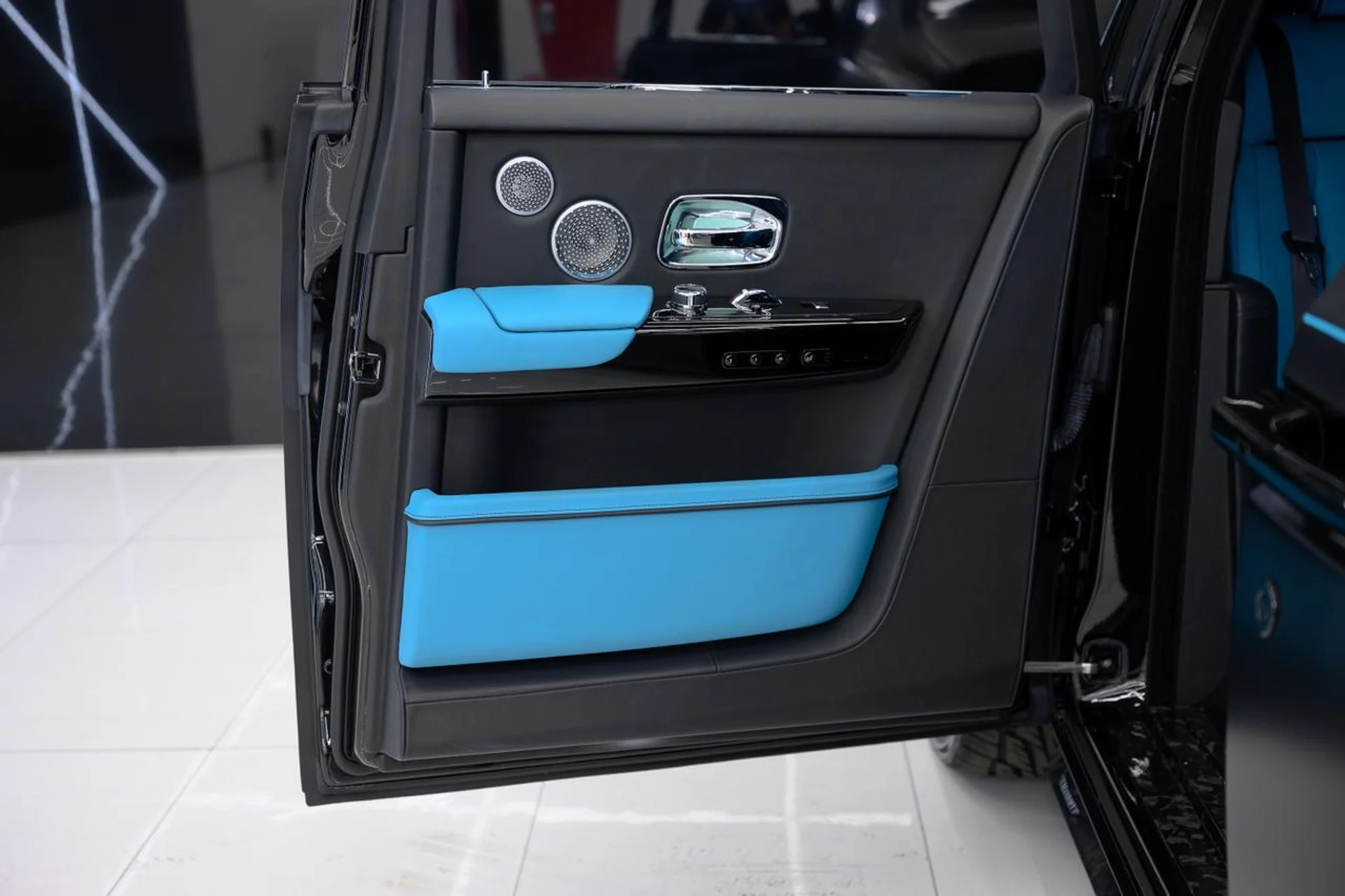 mph048_350353139_466fa6c4db1be4b15ec5bd18dc74732e_b26546931b