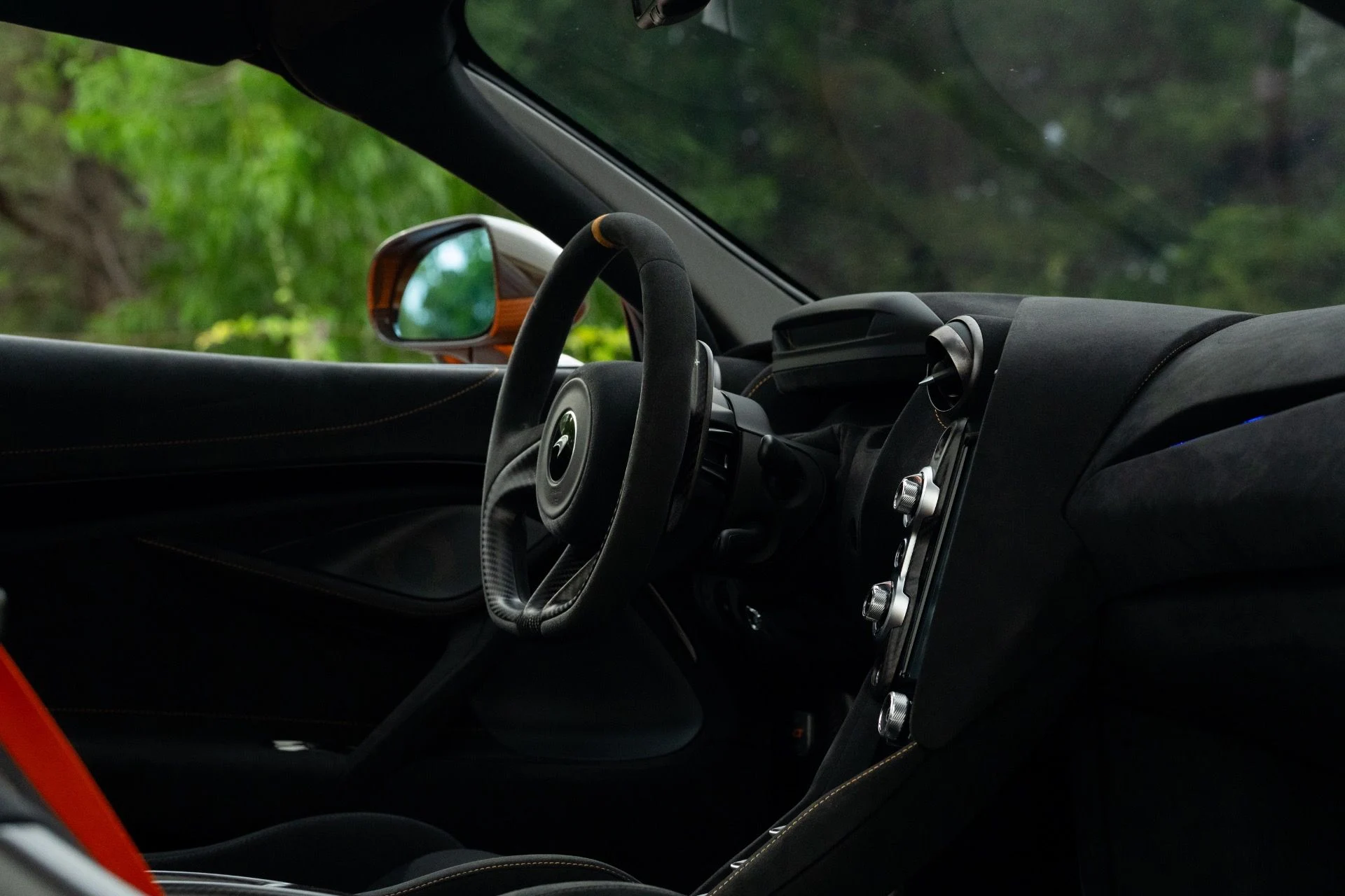 mph048_3510644979_Used_2021_Mc_Laren_765_LT_1757087774_67787ae6b0