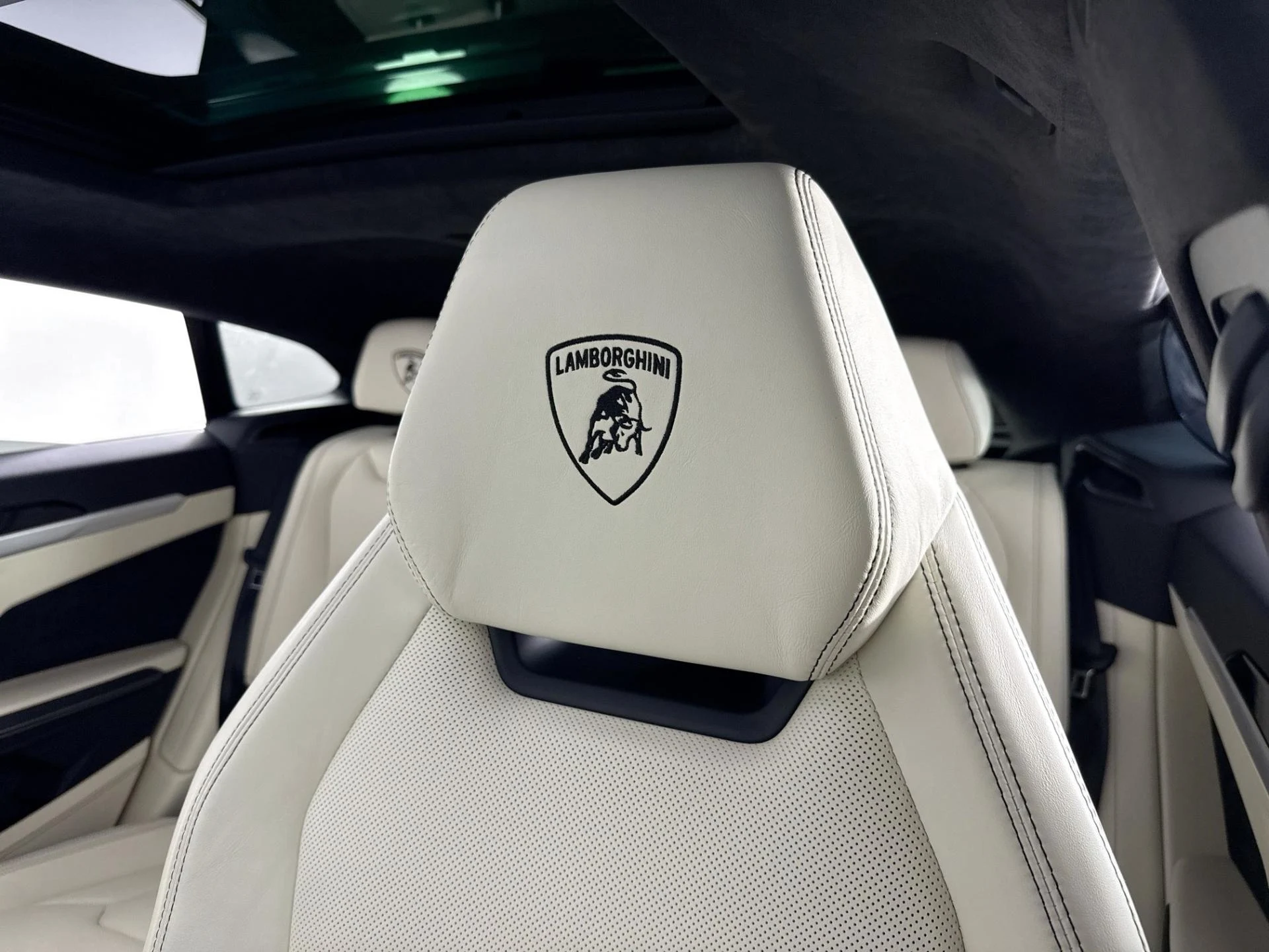 mph048_3523192845_Used_2021_Lamborghini_Urus_1783027592_eb7d97ceb5