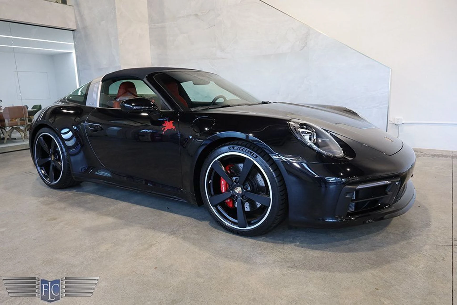 mph048_3548649487_used_2024_porsche_911_targa4s_9689_22903076_49_1024_3a0cc02ec0