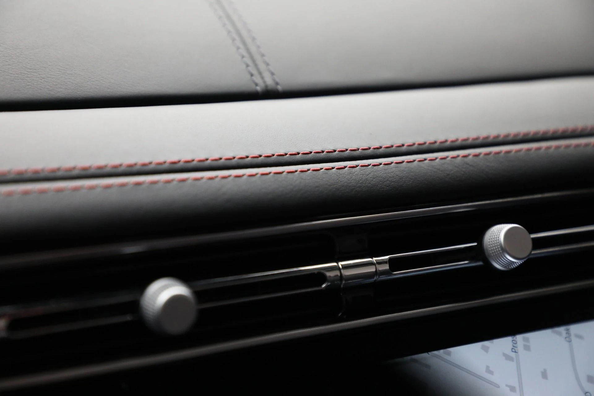 mph048_3551776833_New_2025_Aston_Martin_DB_12_Volante_1df9d912ad