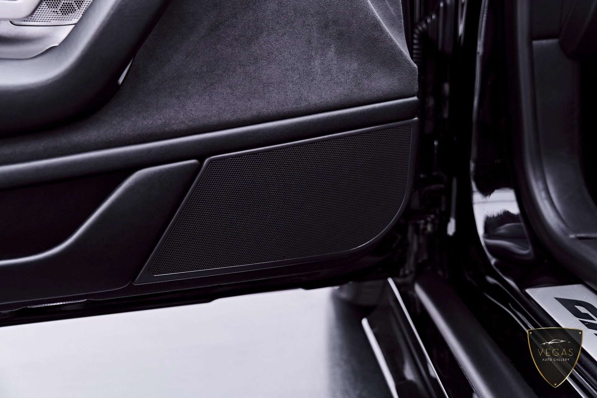 mph048_3577485538_Used_2013_Lamborghini_Gallardo_LP_550_2_1782343866_99d8b8b82b