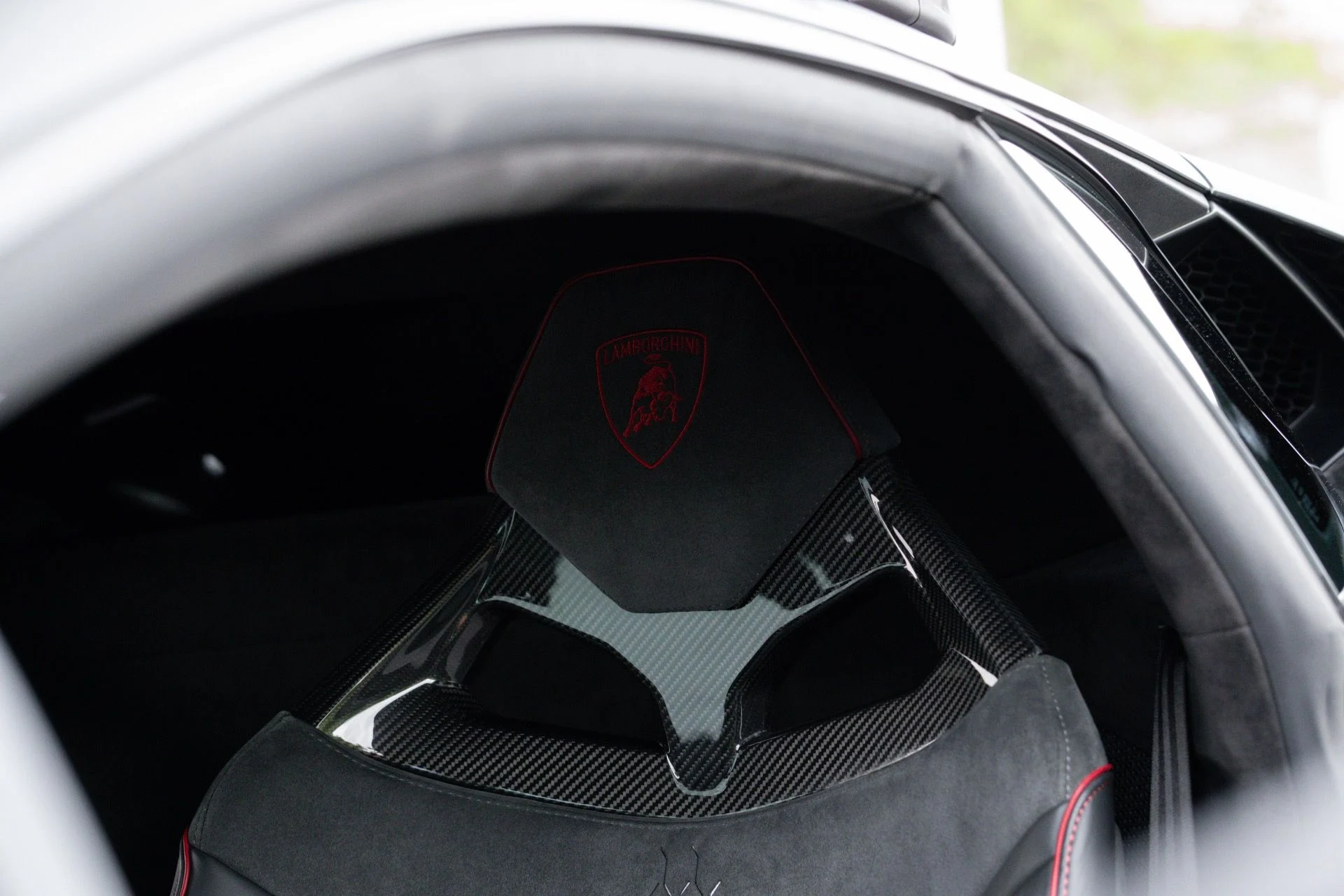 mph048_3590829712_Used_2024_Lamborghini_Huracan_Sterrato_1775279109_bc99c2519a