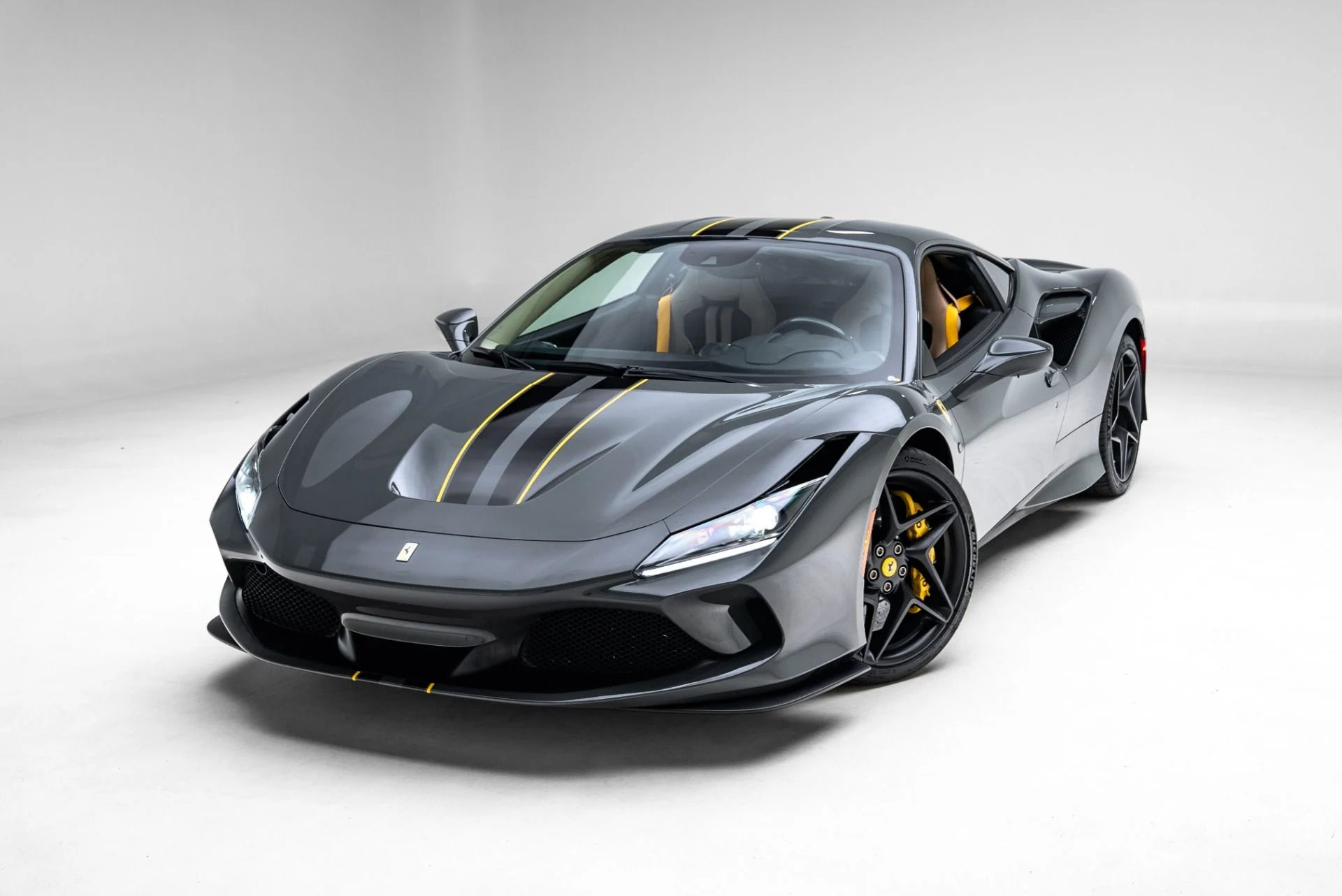 mph048_3591286545_Used_2022_Ferrari_F8_Tributo_1775088237_9b4bc75872