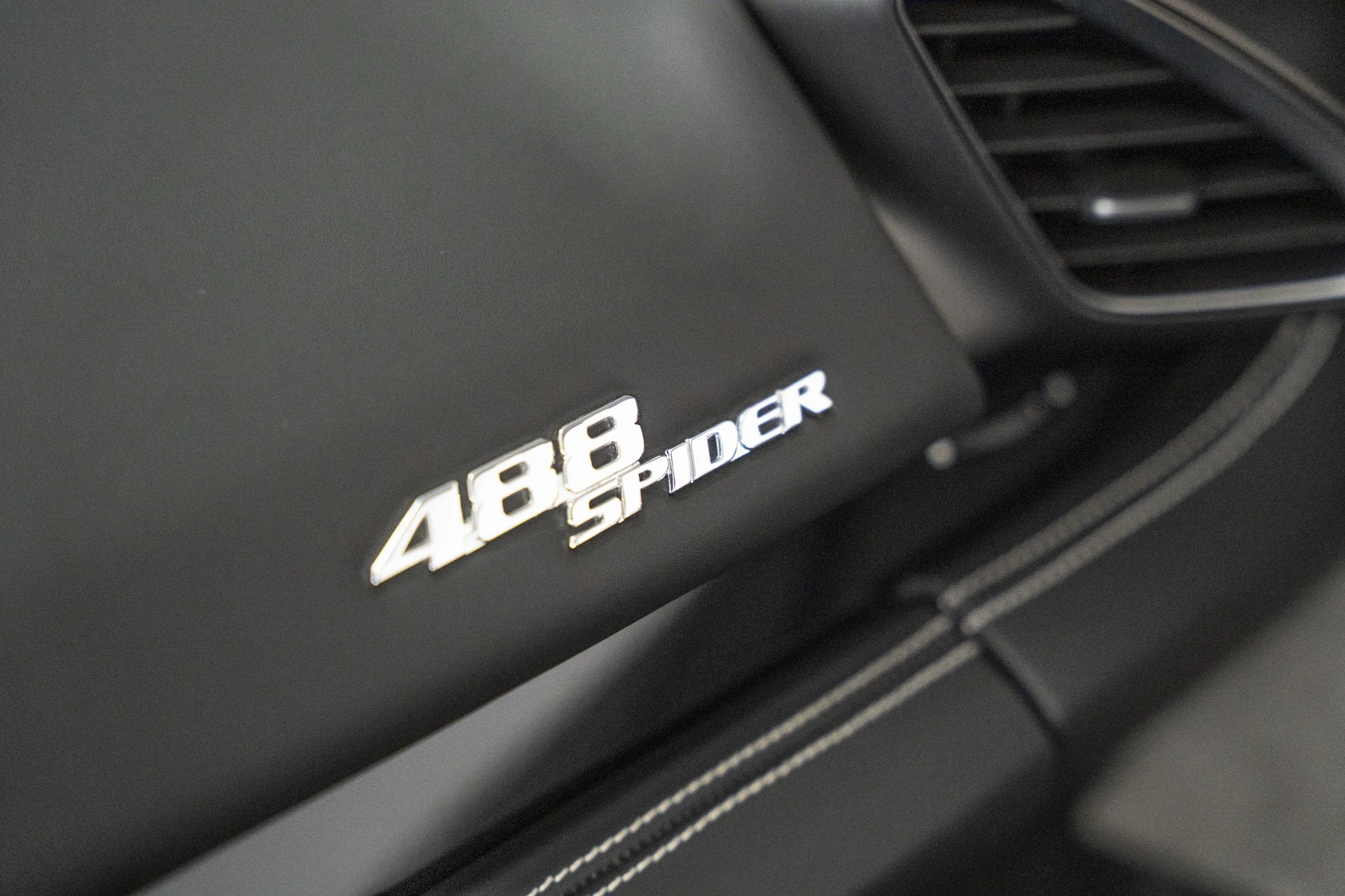 mph048_3603469496_537d384c3a3b4da58abd2b67ebf84acc_cf11ac03b3