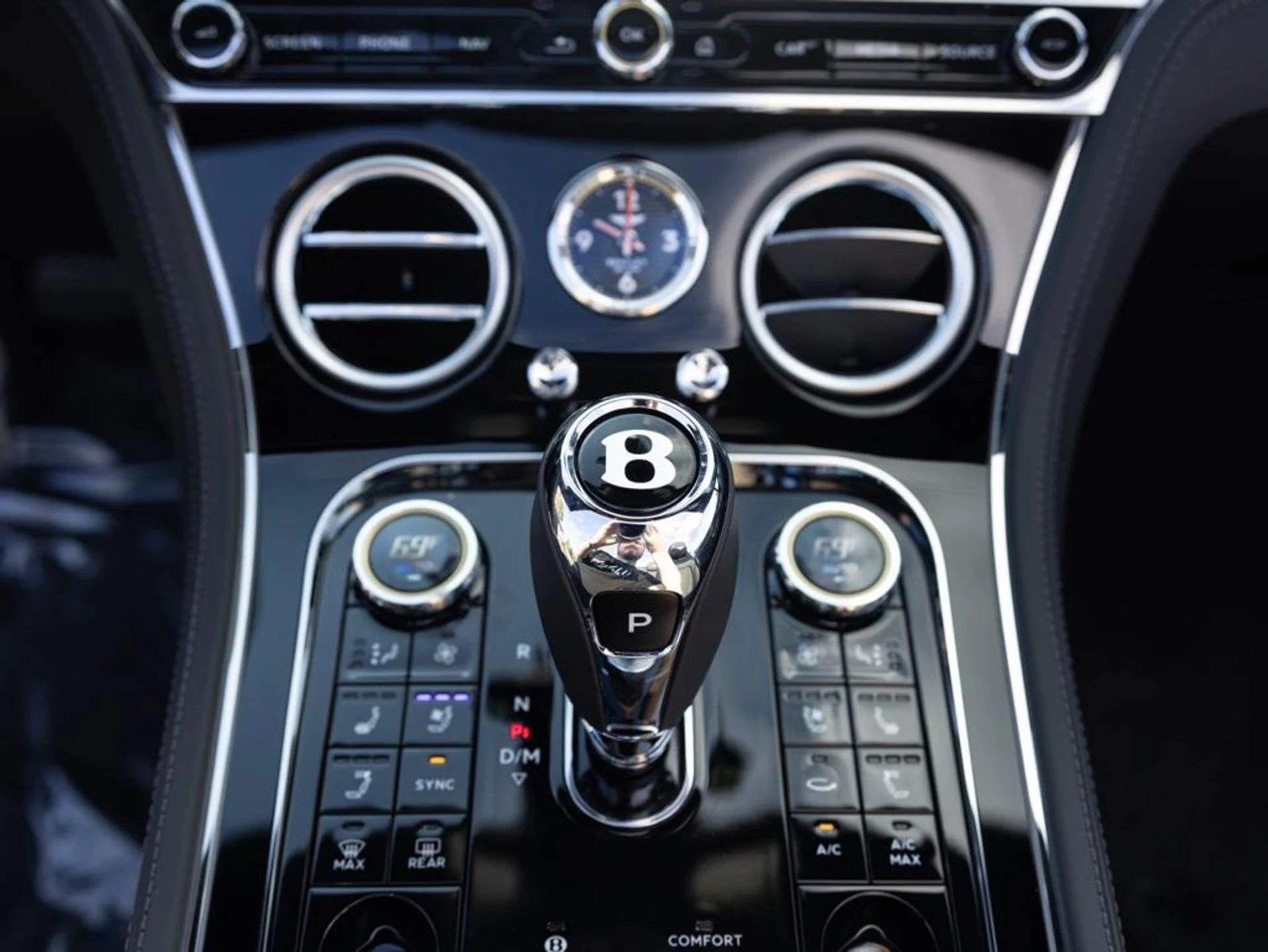 mph048_3620147187_478617943_692fc9e506717eb16b65ecdb_26898e3f32