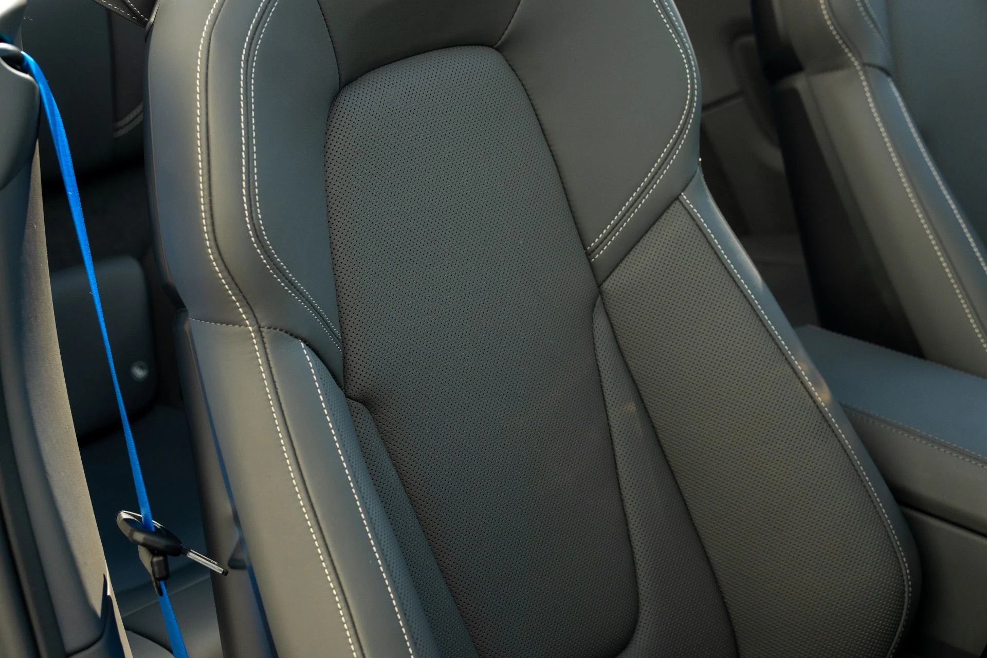 mph048_3647341430_Used_2023_Porsche_911_Turbo_S_1759285627_72e70ec3fd