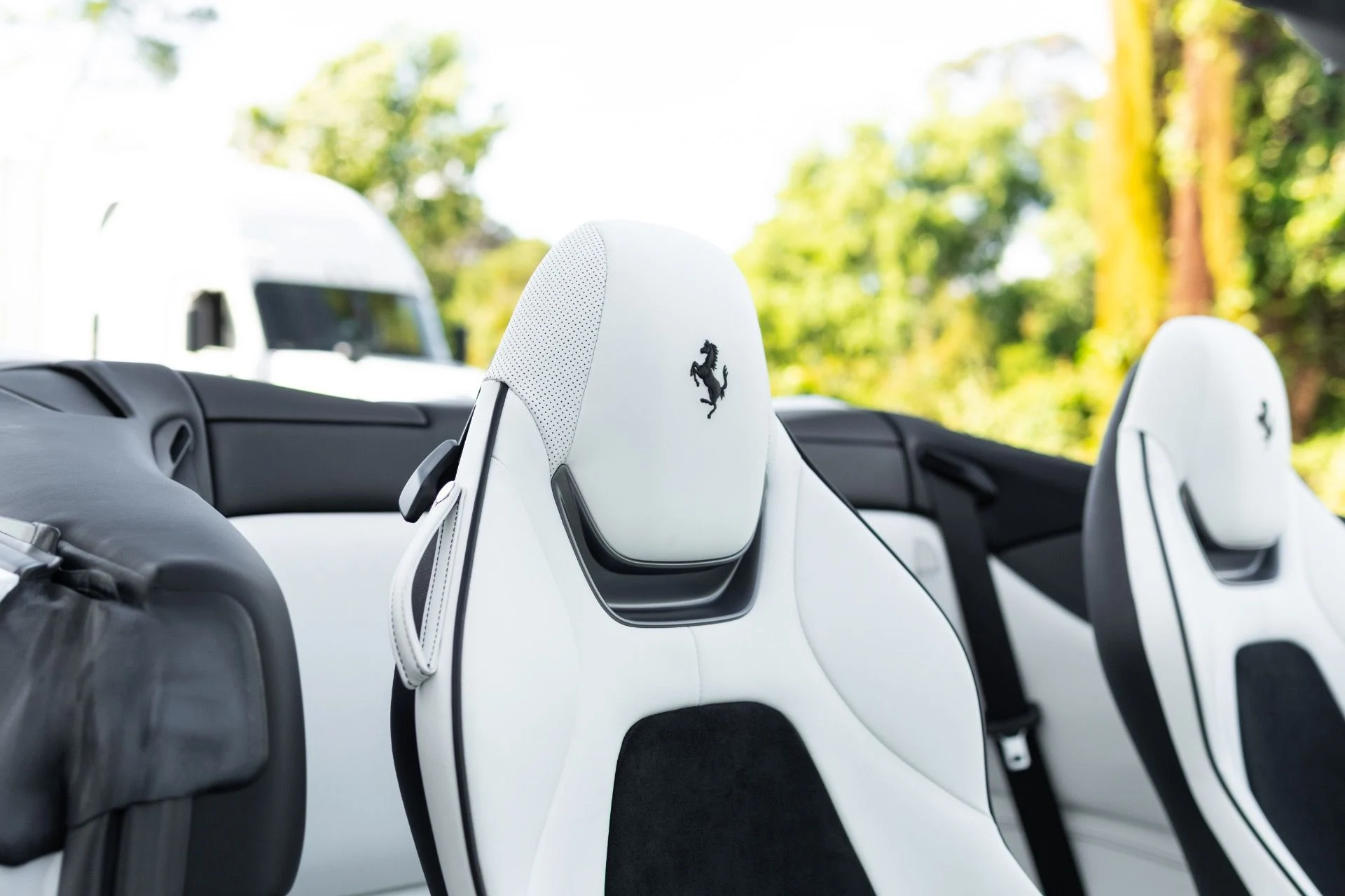 mph048_3651608637_Used_2023_Ferrari_Portofino_M_1766185478_413ece7e17