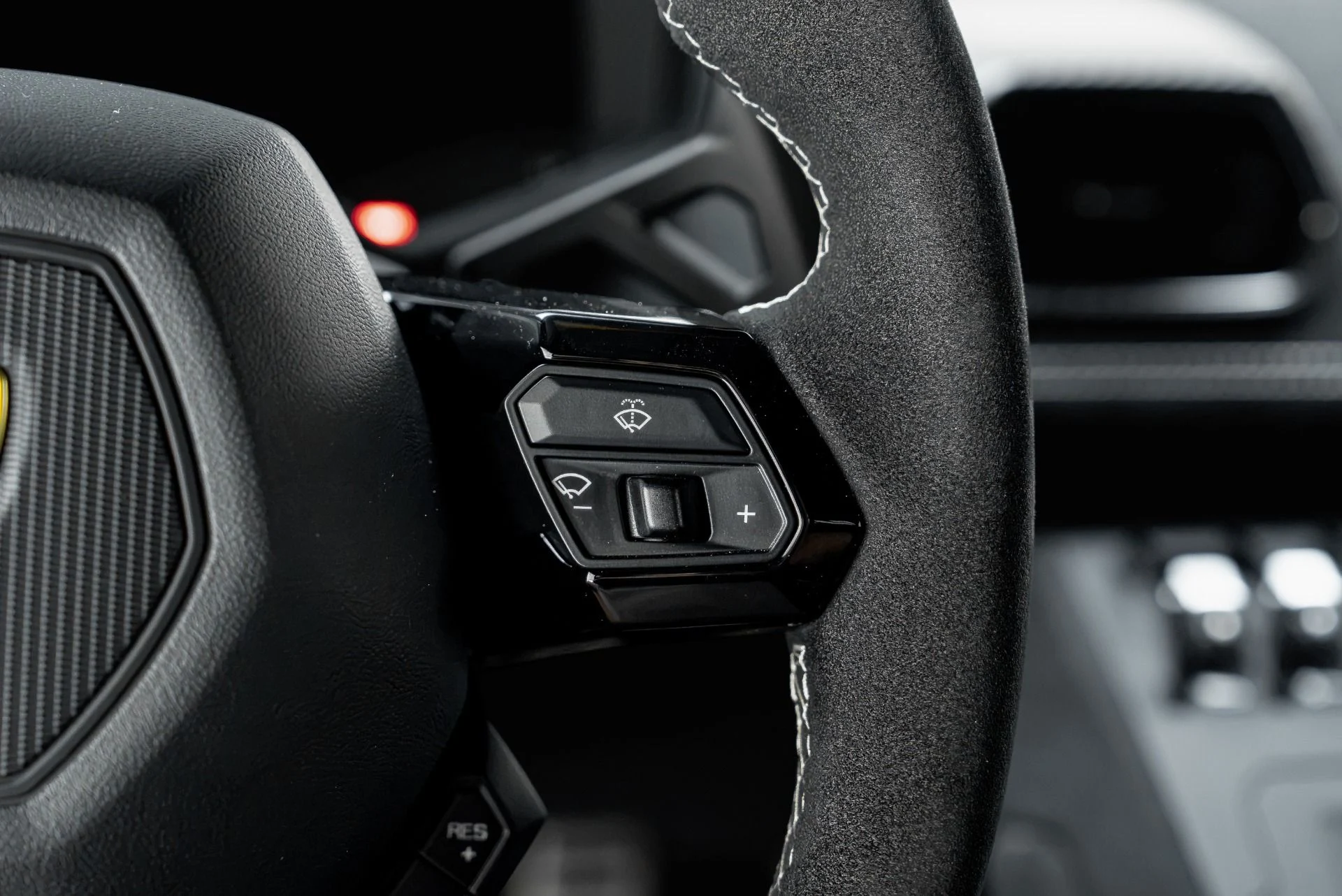 mph048_3654010105_Used_2022_Lamborghini_Huracan_STO_1790709112_95556065e7