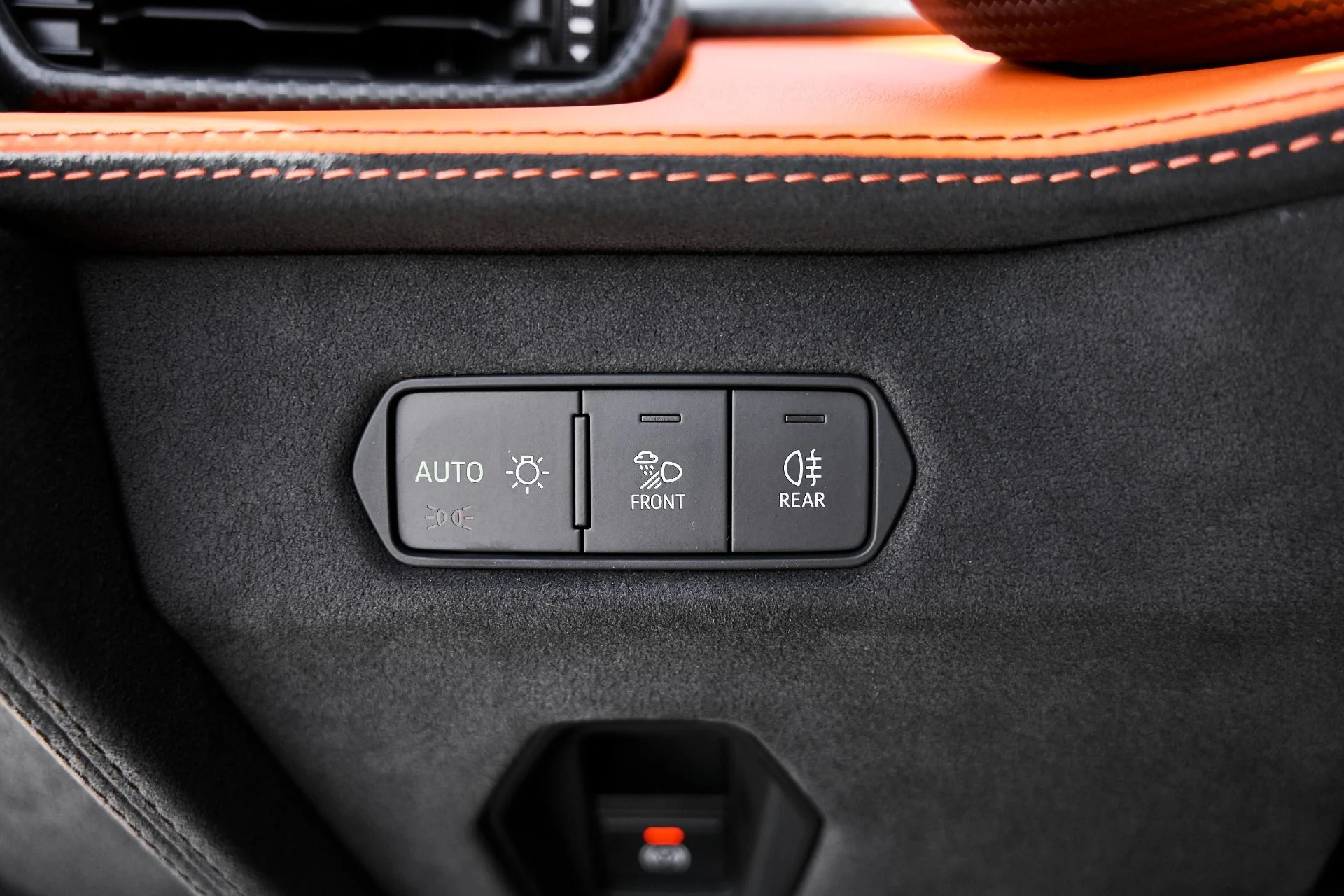 mph048_3655835492_Used_2024_Lamborghini_Revuelto_Base_1777394344_eb9baef317