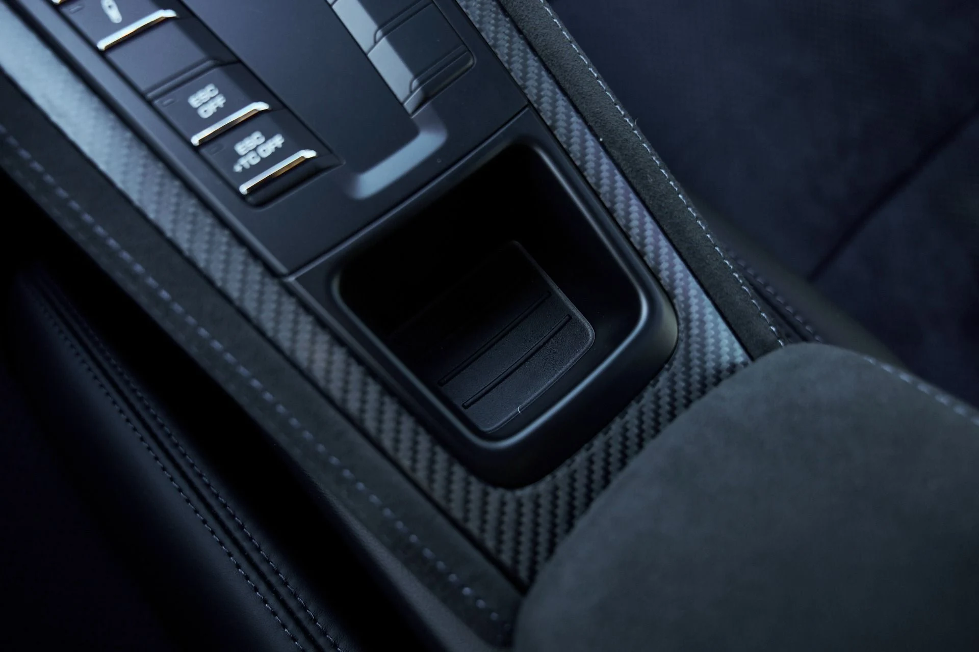 mph048_3687762822_Used_2024_Porsche_718_Cayman_GT_4_RS_1769909473_df19f038a7